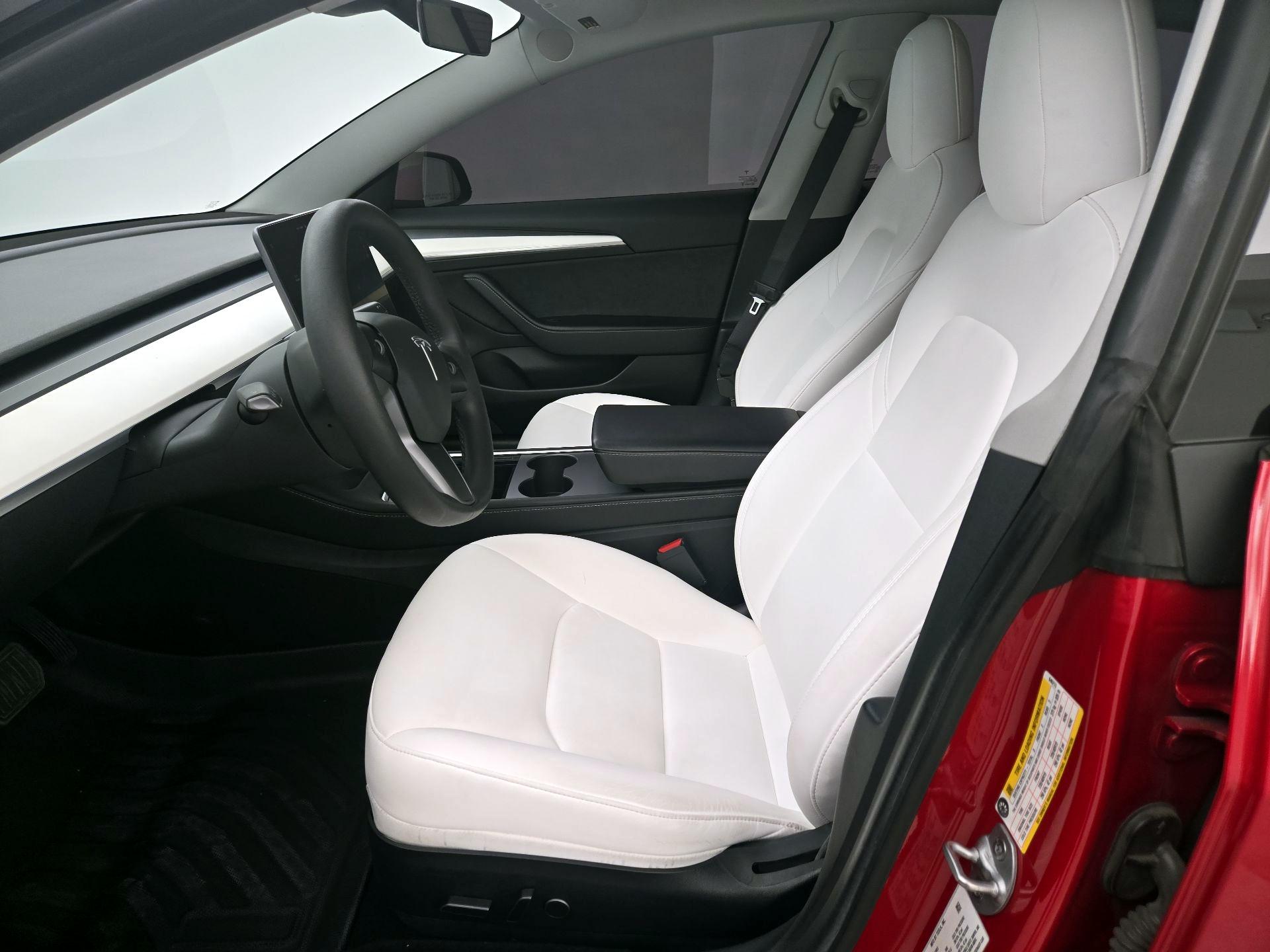 Thumbnail: 2021 Tesla Model 3 - 11