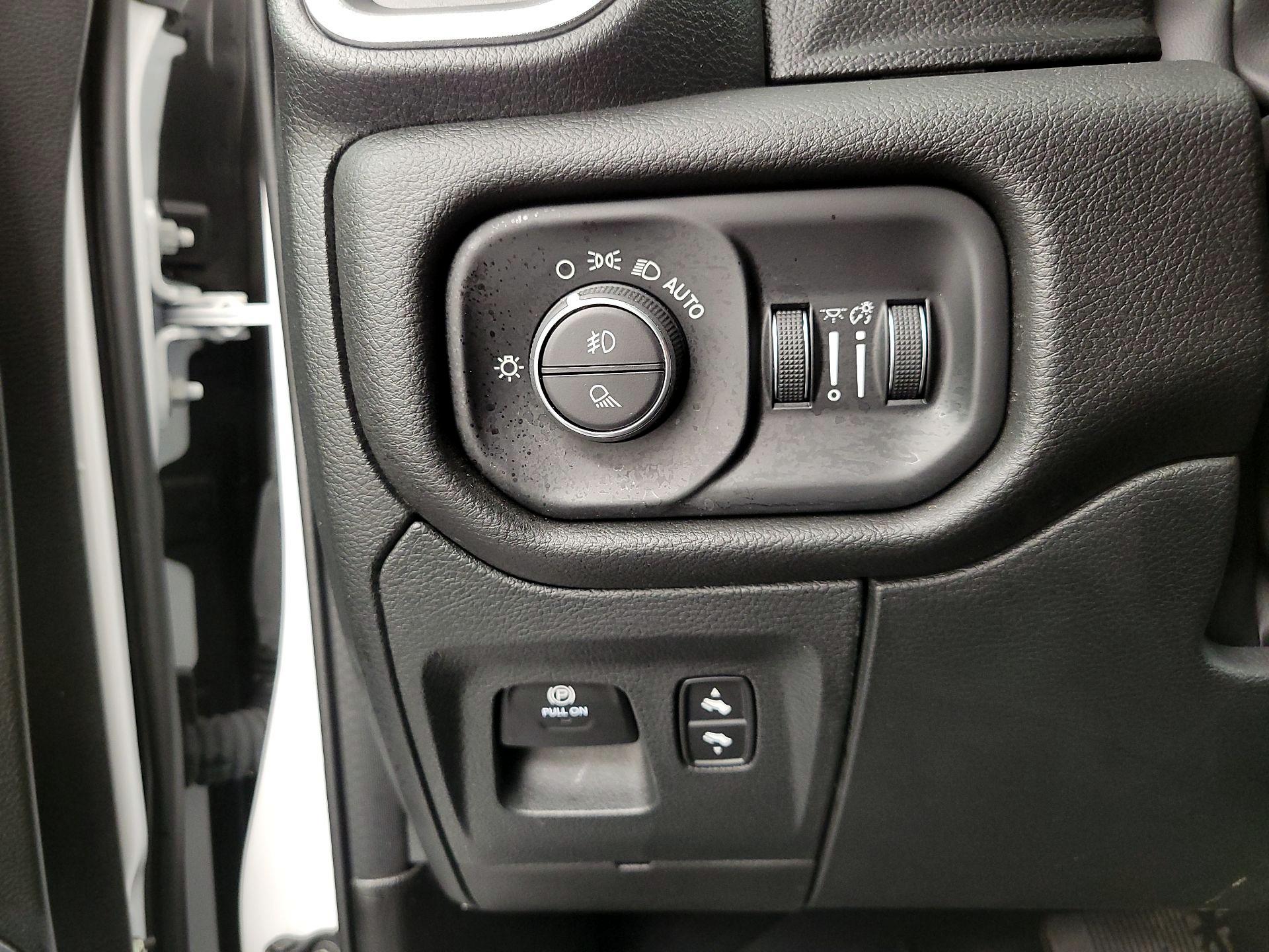 Thumbnail: 2023 RAM 1500 - 13