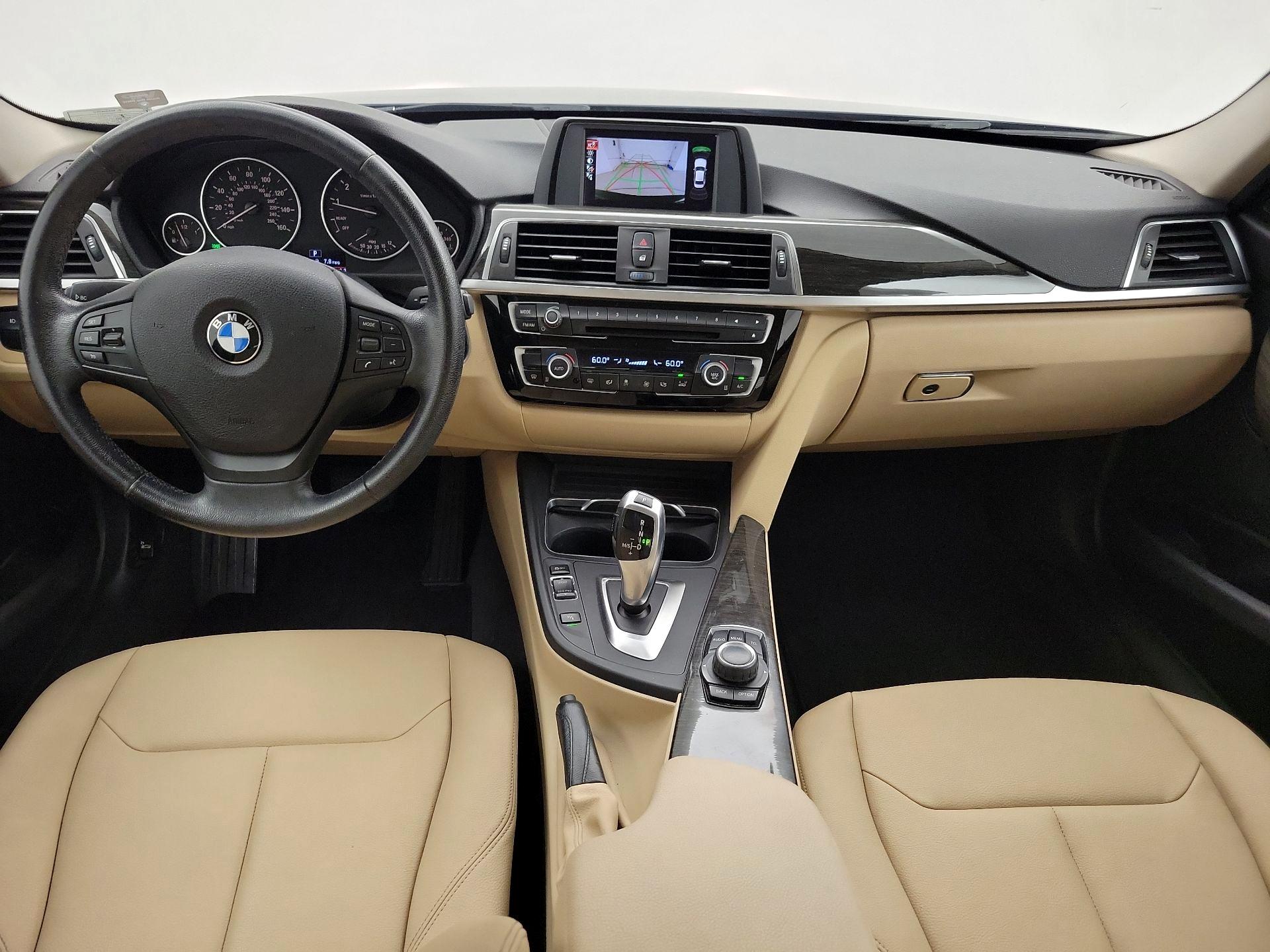 Thumbnail: 2017 BMW 3 Series - 9