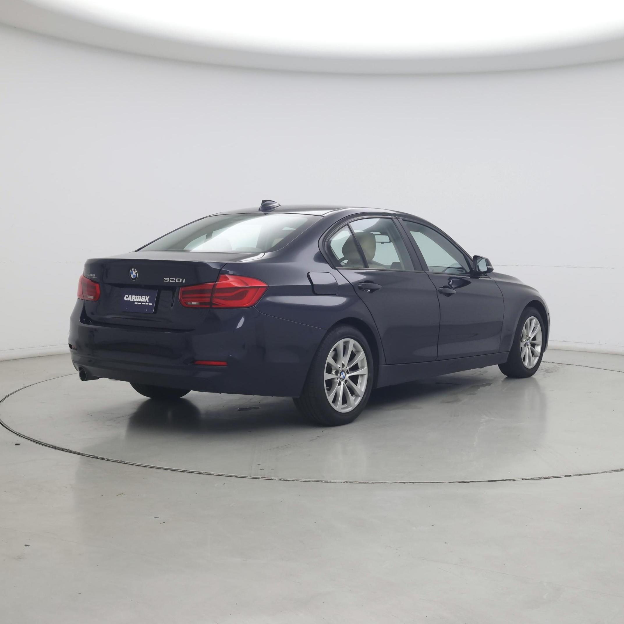 Thumbnail: 2017 BMW 3 Series - 8