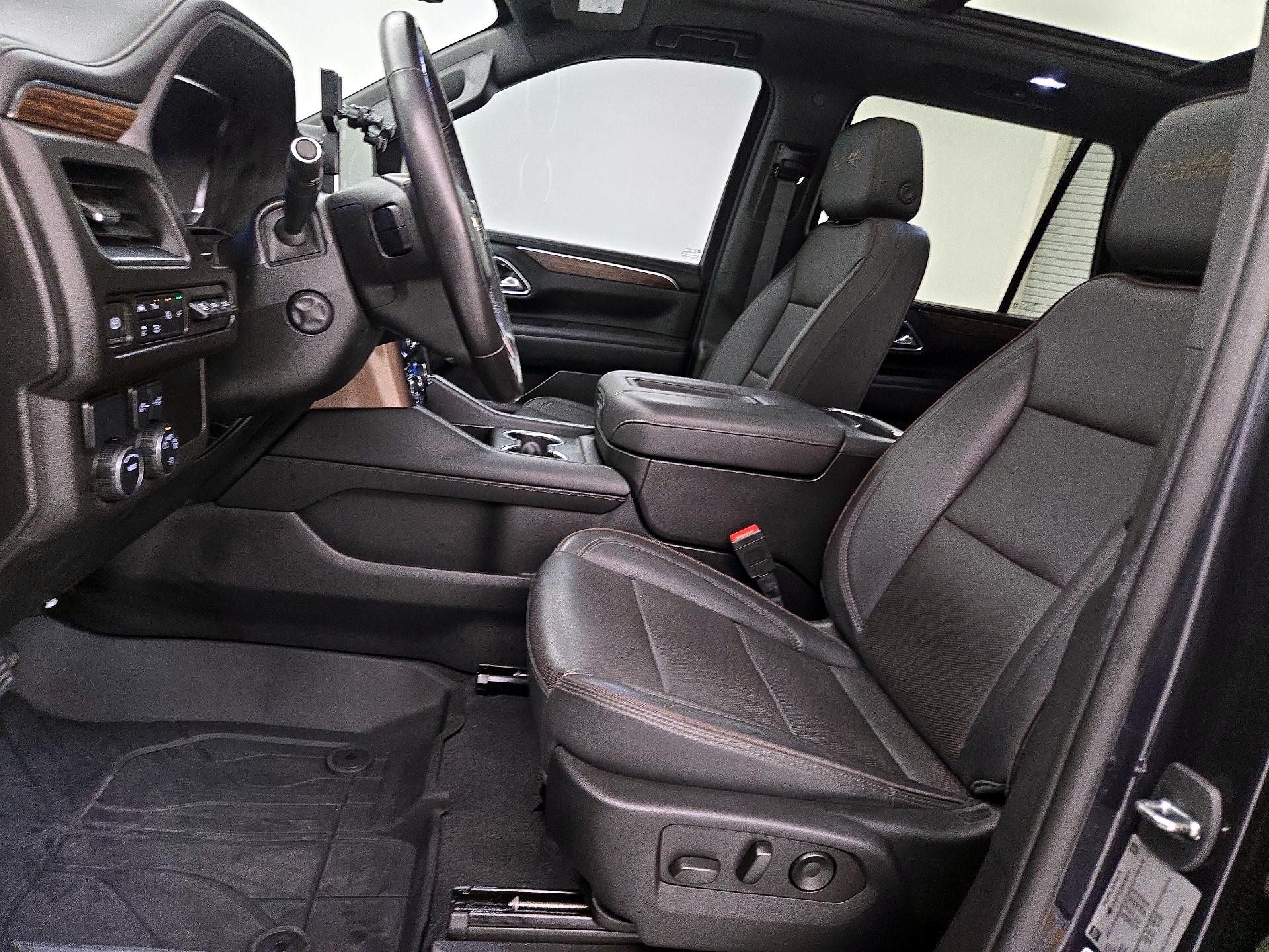 Thumbnail: 2022 Chevrolet Tahoe - 11