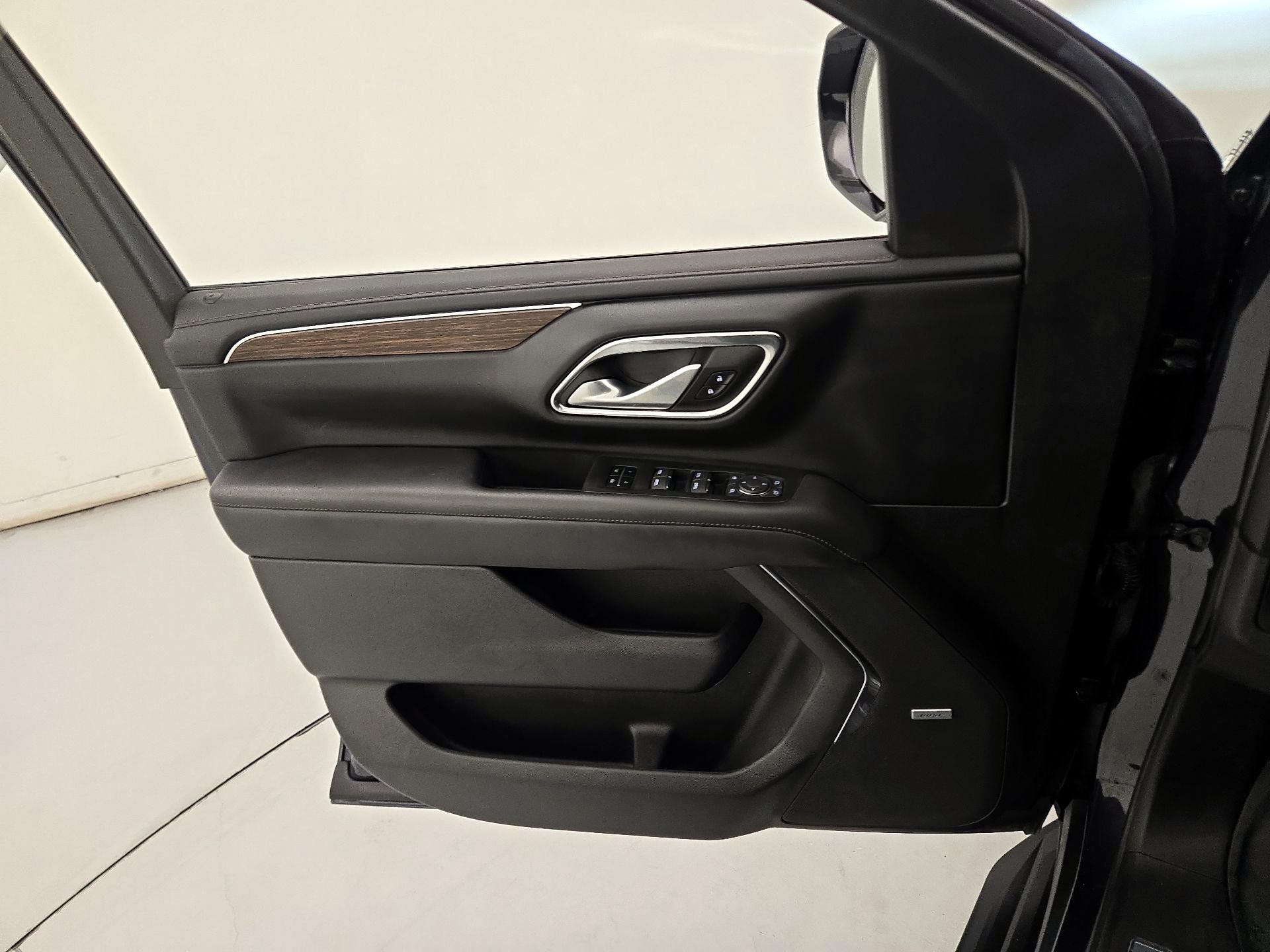 Thumbnail: 2022 Chevrolet Tahoe - 12
