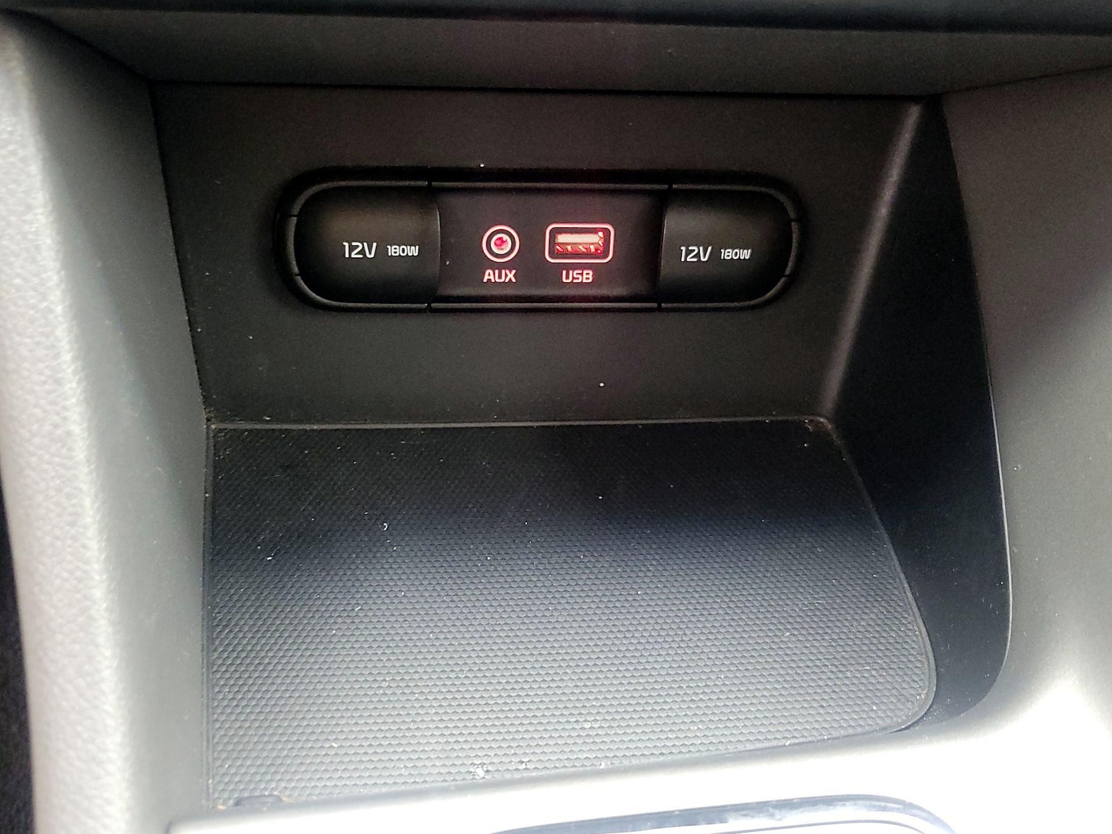 2019 Kia Niro LX - Photo 19