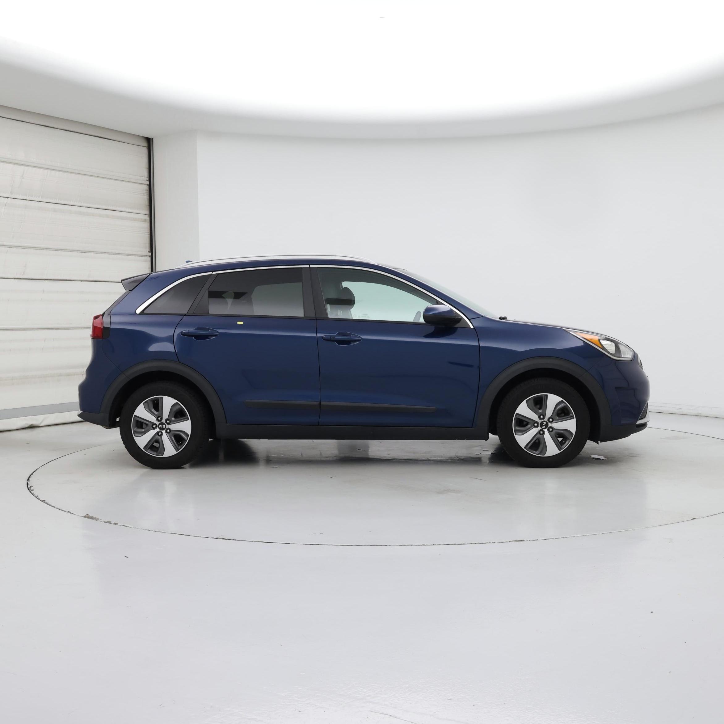 Thumbnail: 2019 Kia Niro - 7