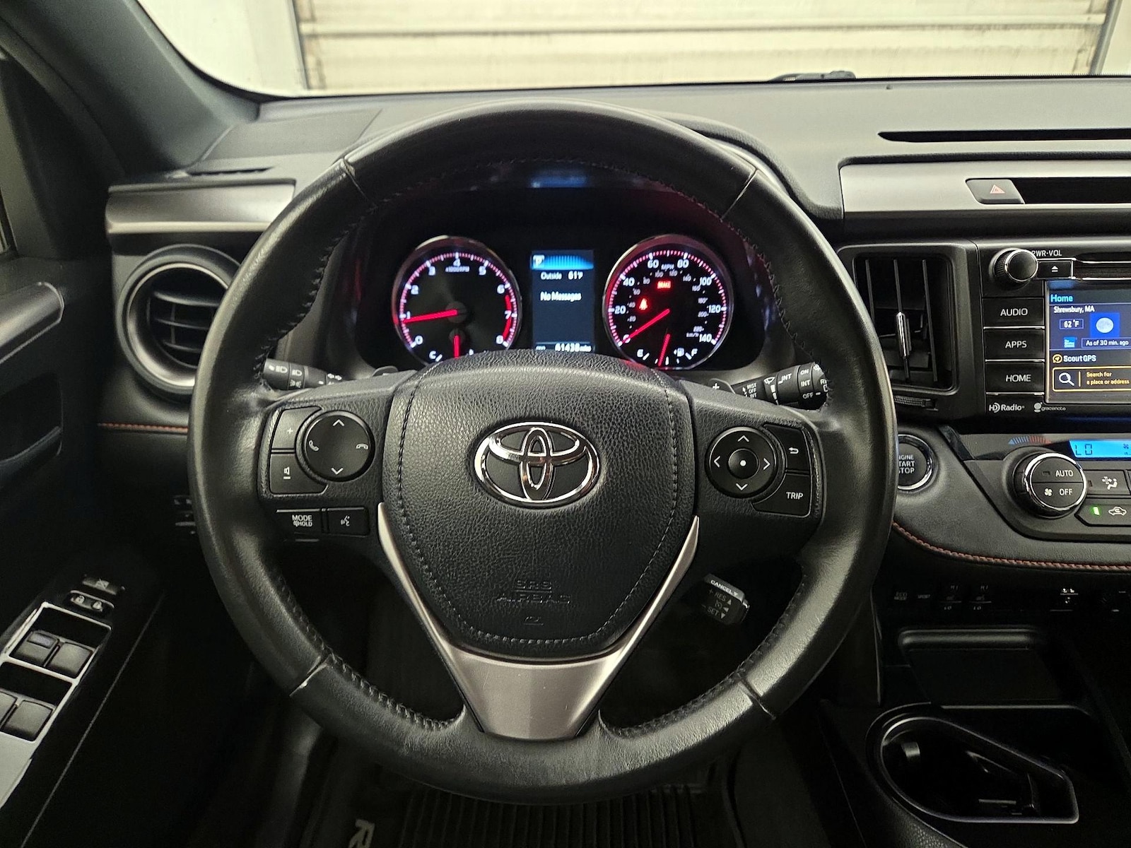 2016 Toyota RAV4 SE - Photo 11