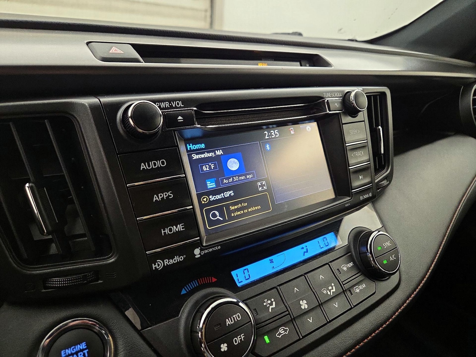 2016 Toyota RAV4 SE - Photo 16