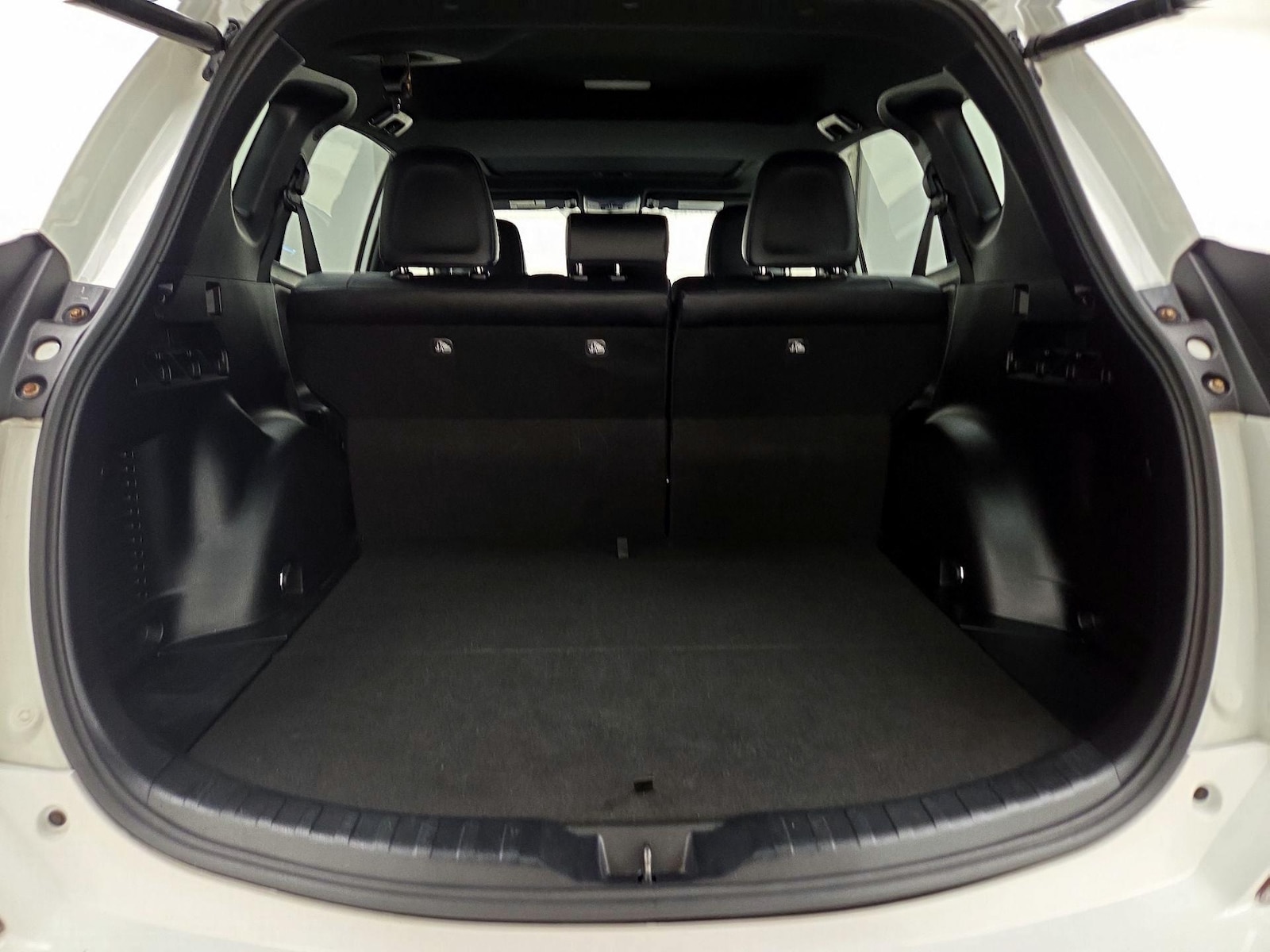 2016 Toyota RAV4 SE - Photo 22