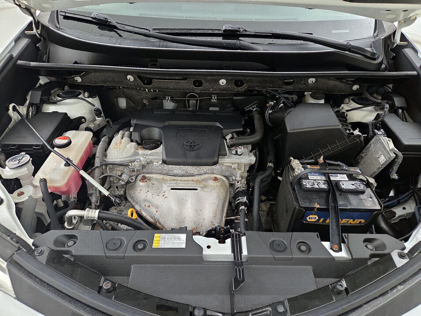 2016 Toyota RAV4 SE - Photo 23