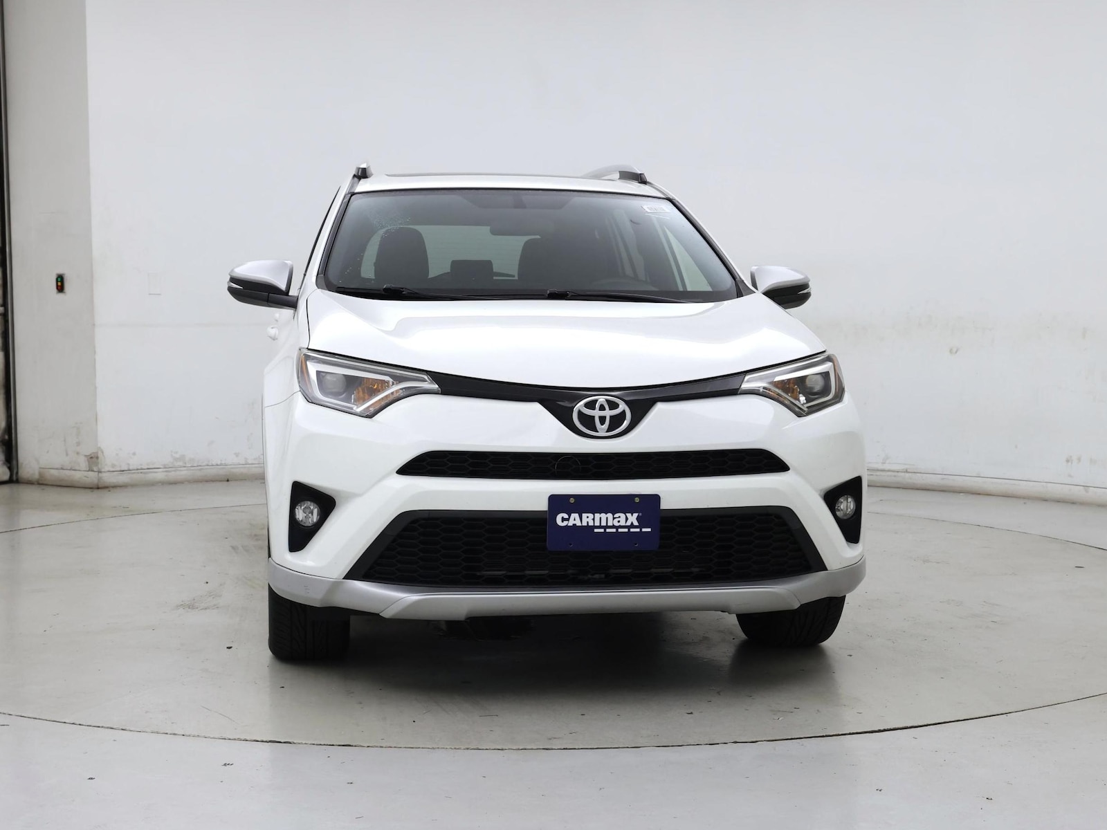2016 Toyota RAV4 SE - Photo 6