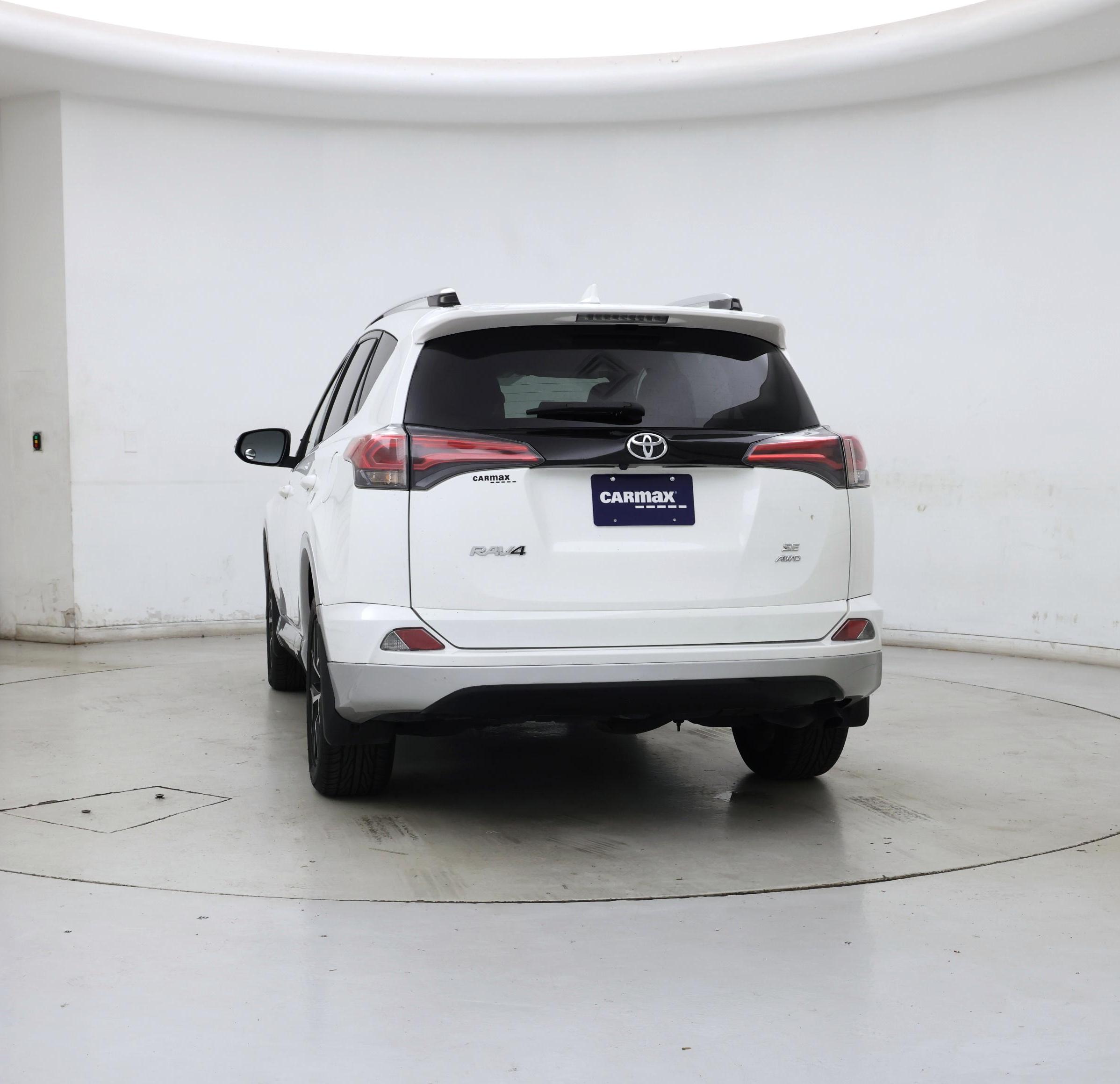 Thumbnail: 2016 Toyota RAV4 - 6