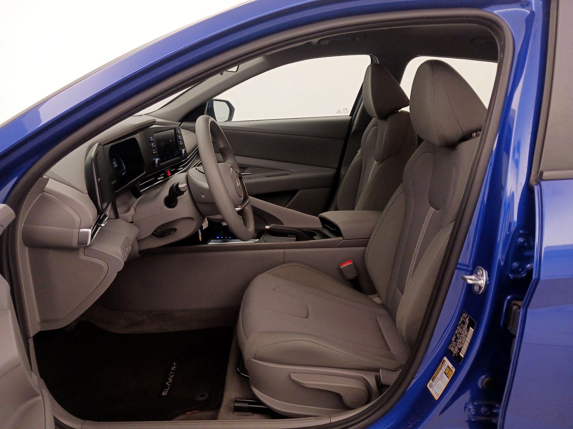 Thumbnail: 2025 Hyundai Elantra - 11