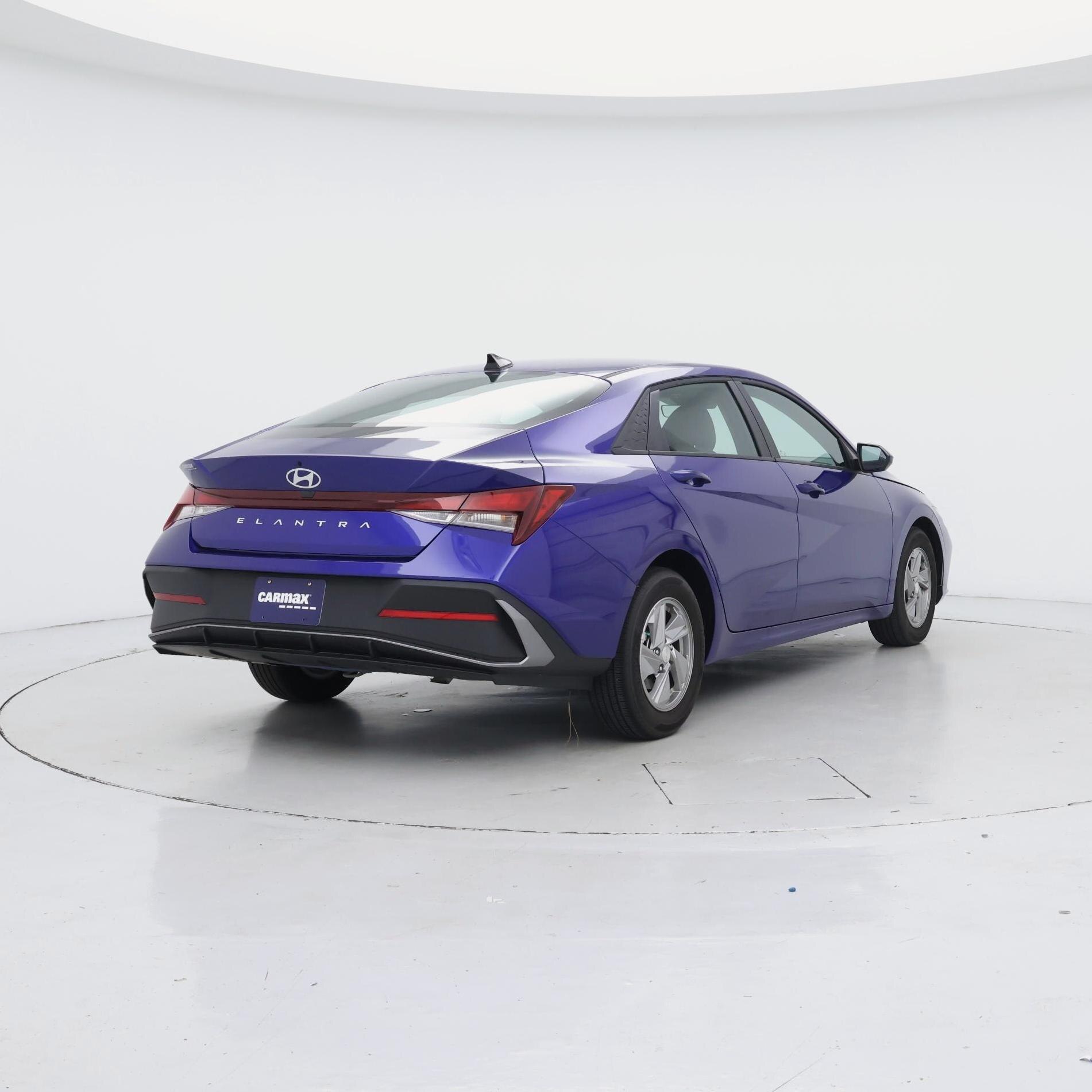 Thumbnail: 2025 Hyundai Elantra - 8
