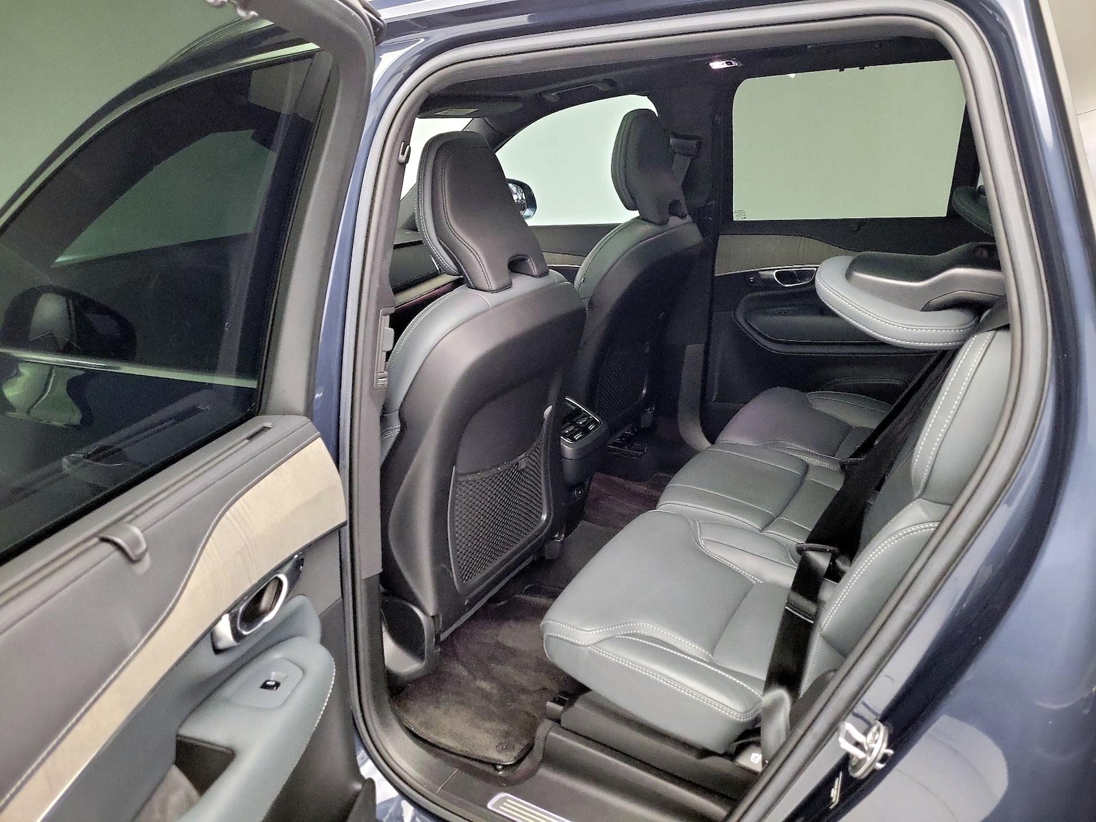 Rear Air Conditioning