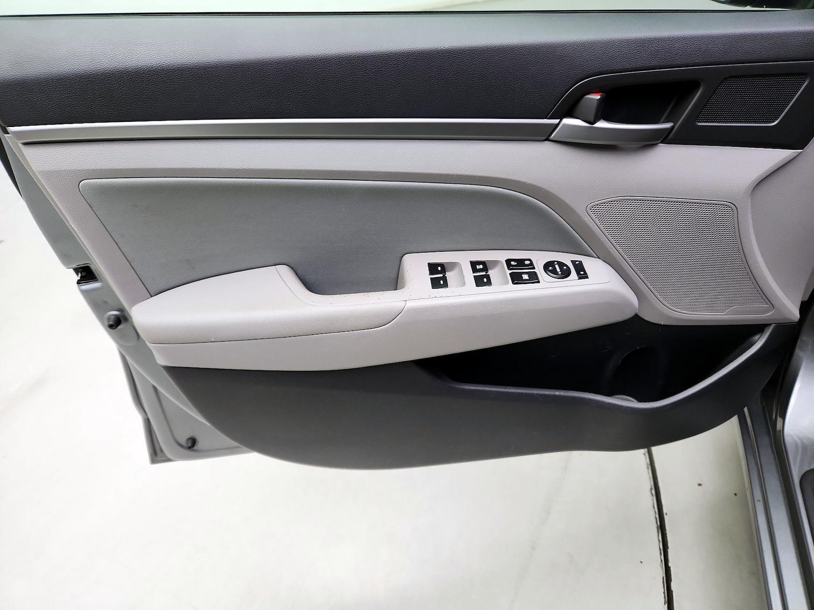 2017 Hyundai Elantra SE - Photo 11