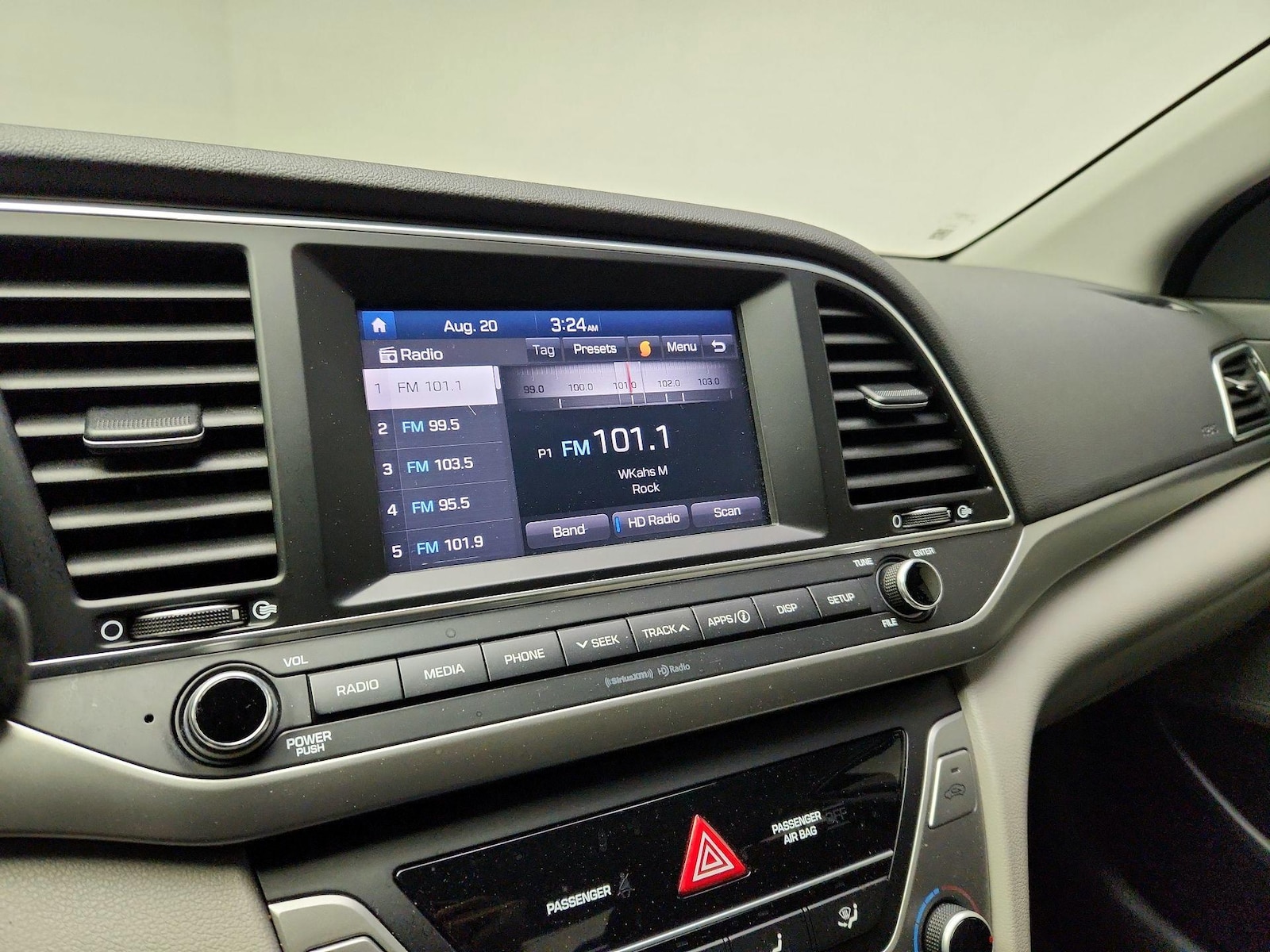 2017 Hyundai Elantra SE - Photo 14