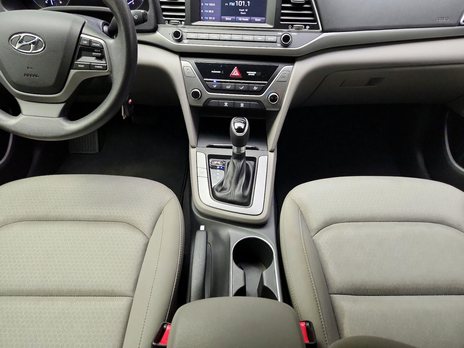 2017 Hyundai Elantra SE - Photo 16