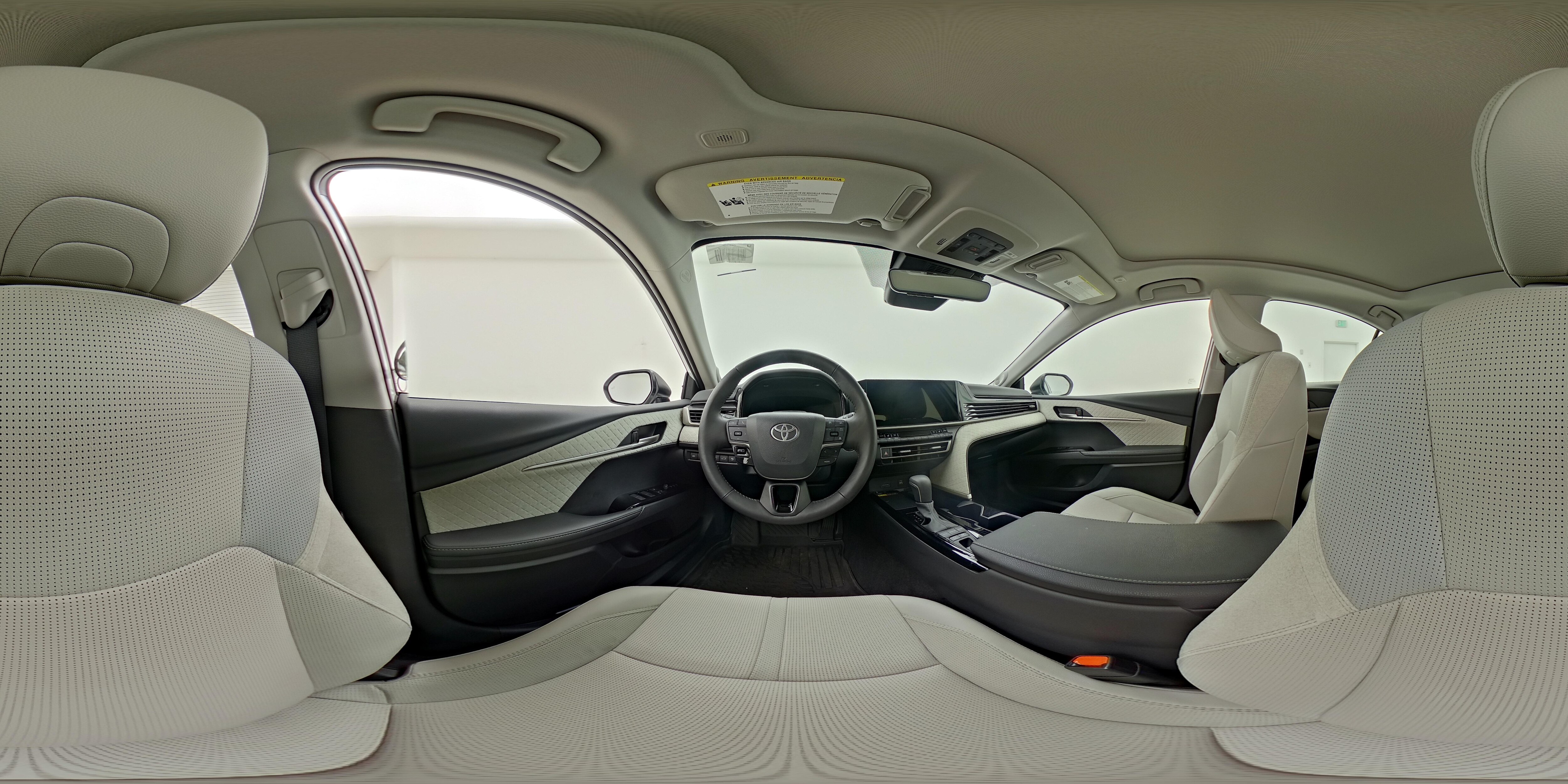 2025 Toyota Camry XLE - Photo 26
