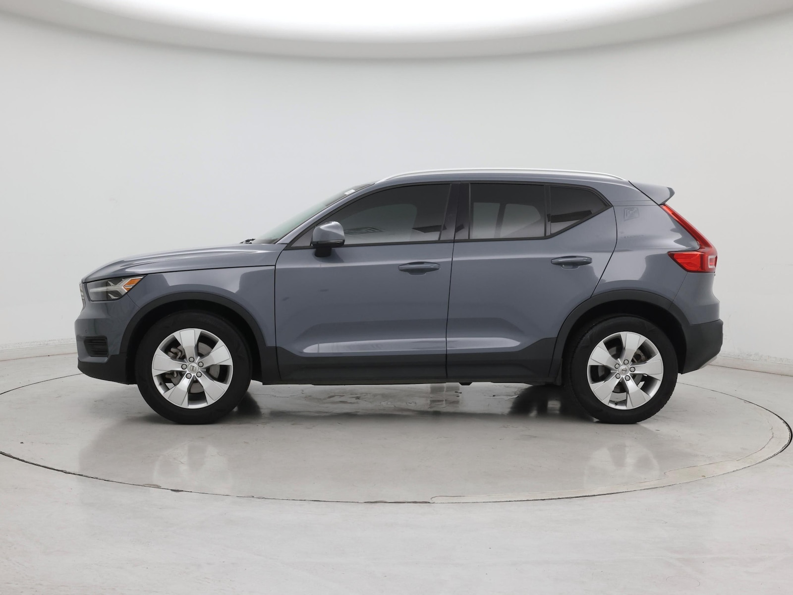 2020 Volvo XC40 Momentum - Photo 4