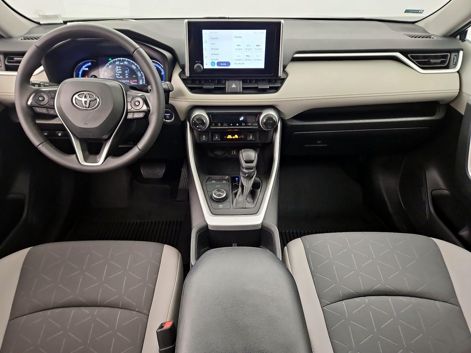Thumbnail: 2024 Toyota RAV4 - 9
