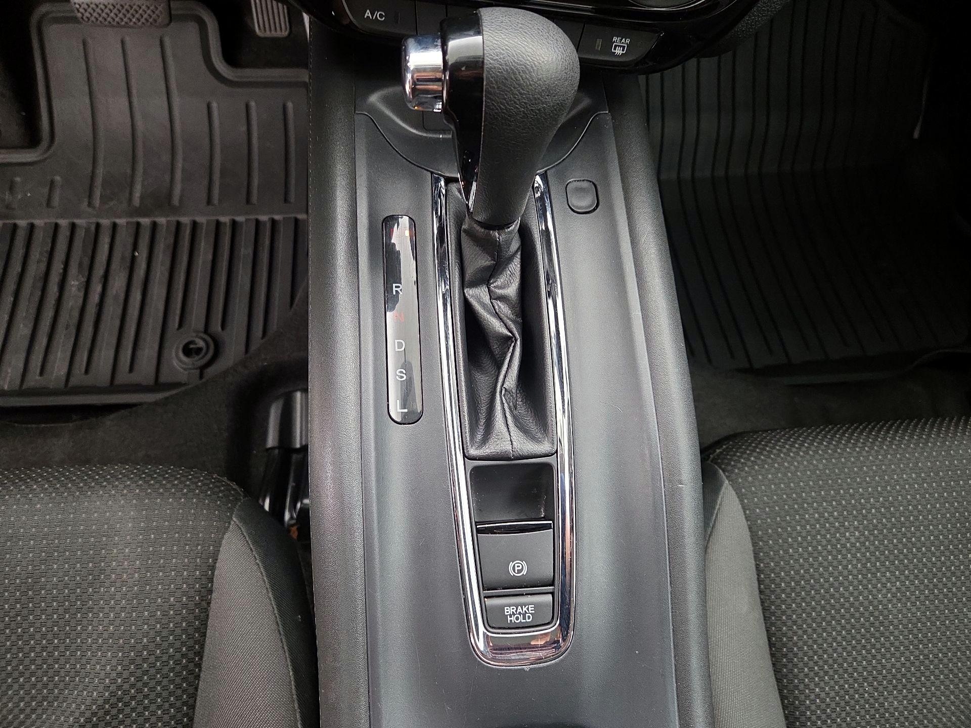 Thumbnail: 2021 Honda HR-V - 17