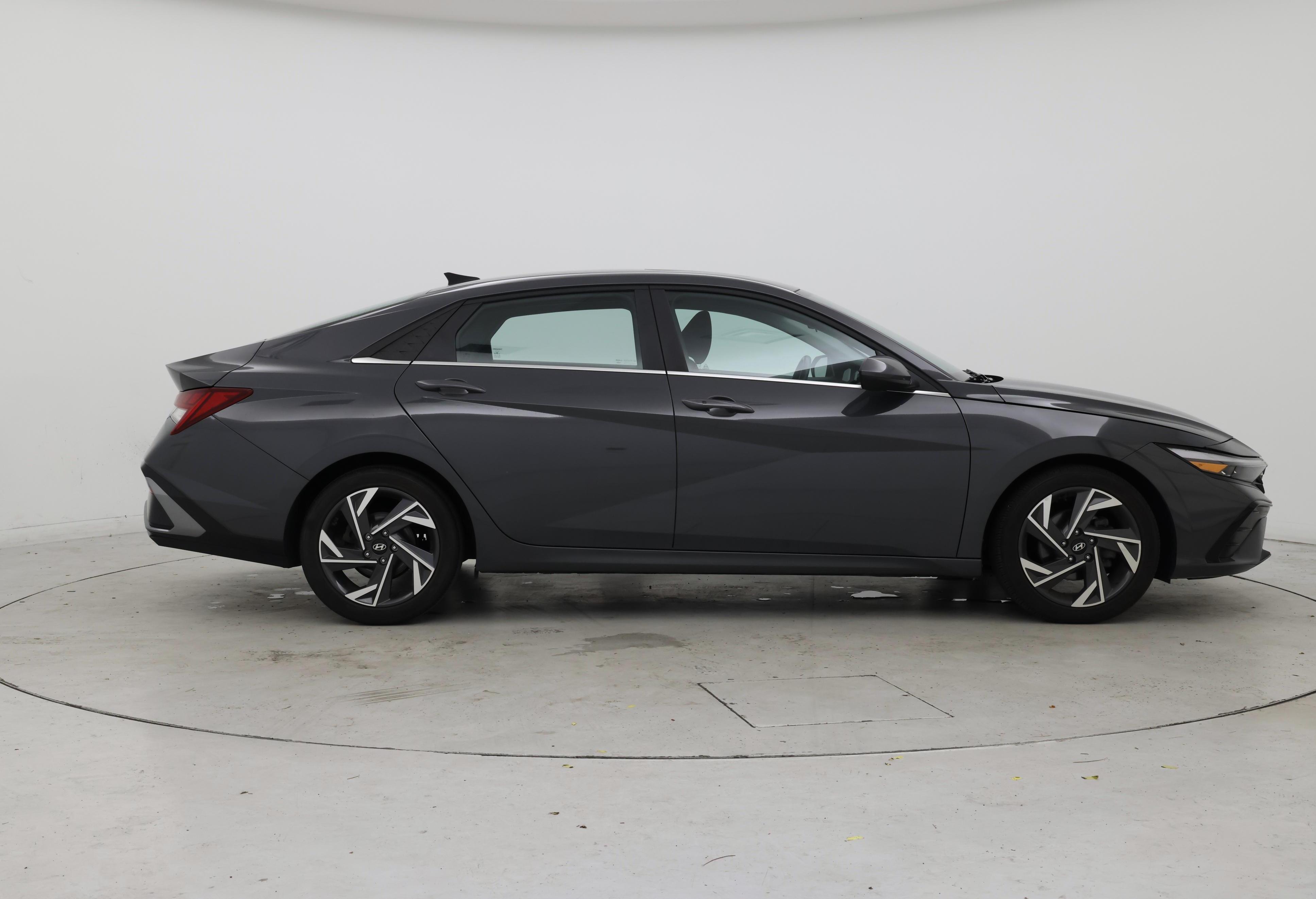 Thumbnail: 2024 Hyundai Elantra - 7