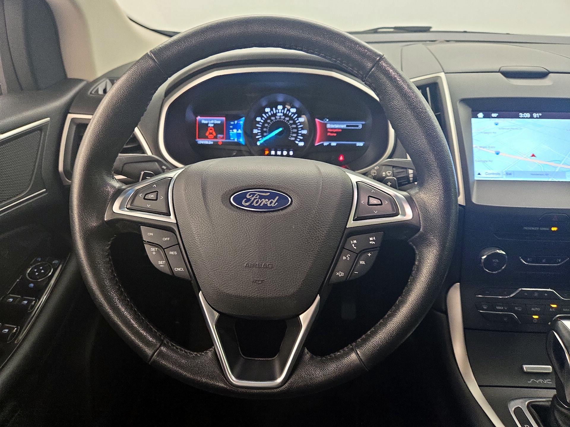 Thumbnail: 2016 Ford Edge - 10