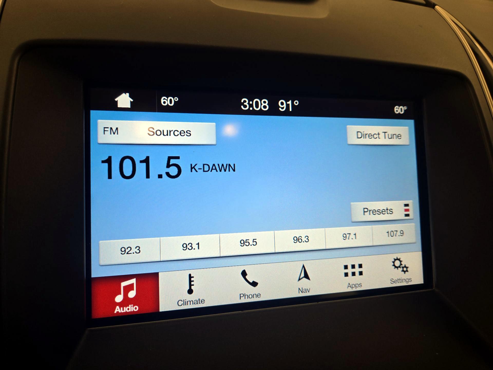 Thumbnail: 2016 Ford Edge - 16