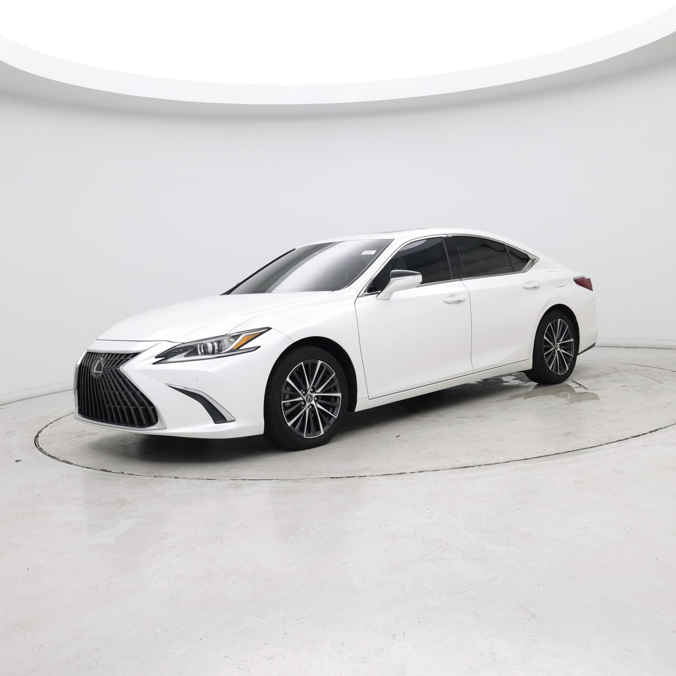 Thumbnail: 2022 Lexus ES - 3