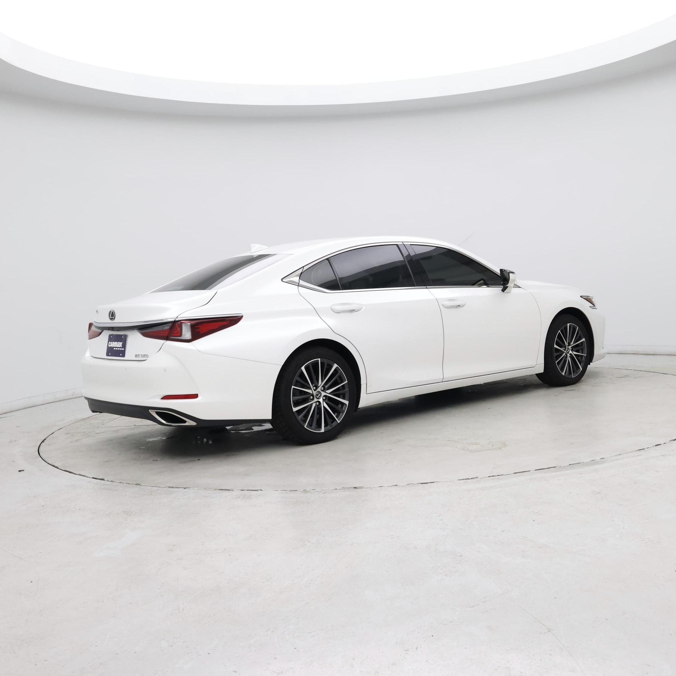 Thumbnail: 2022 Lexus ES - 6