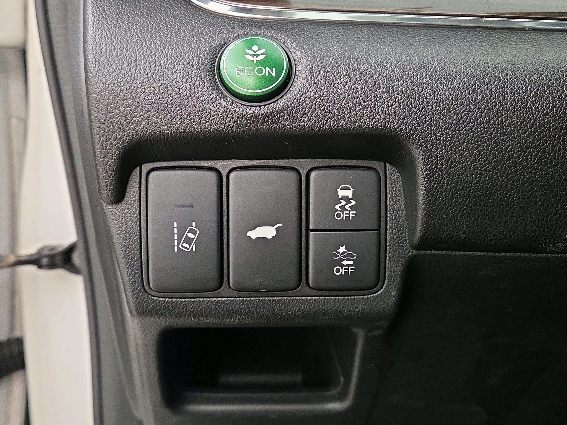 Thumbnail: 2016 Honda CR-V - 13