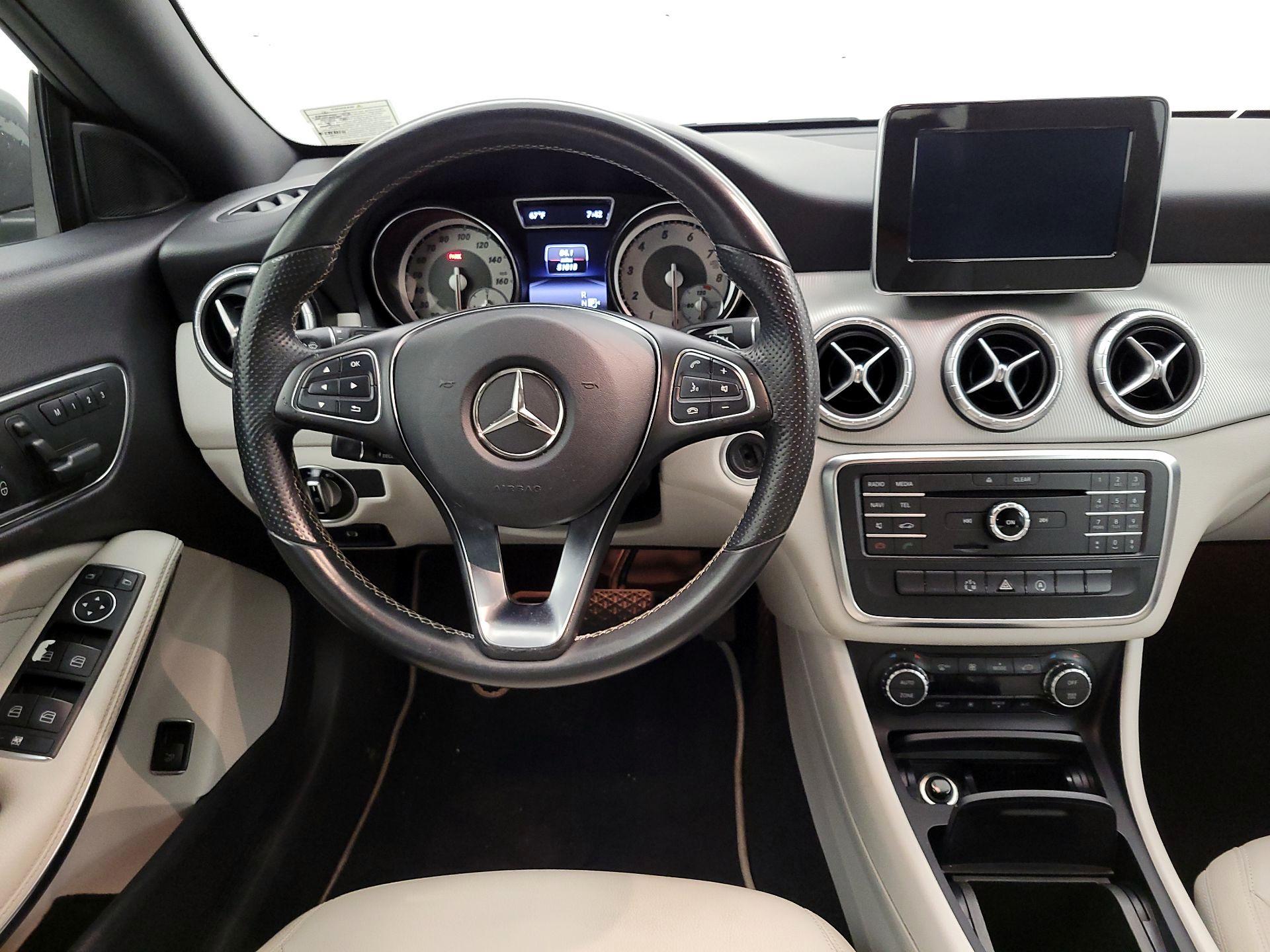 Thumbnail: 2015 Mercedes-Benz CLA - 10