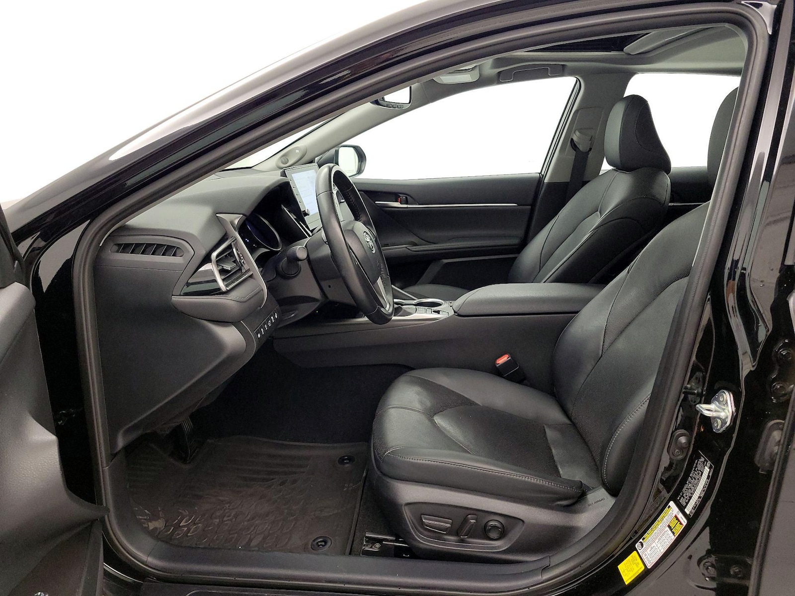 2024 Toyota Camry XLE - Photo 12