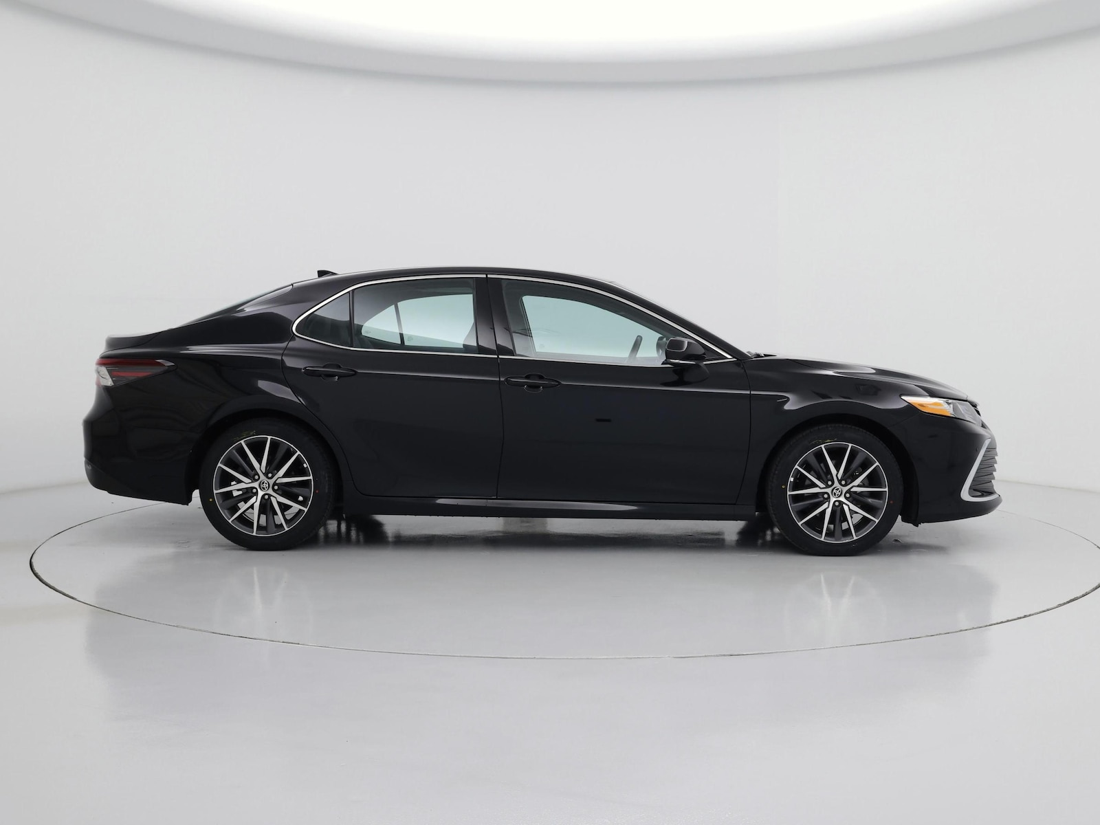 2024 Toyota Camry XLE - Photo 8