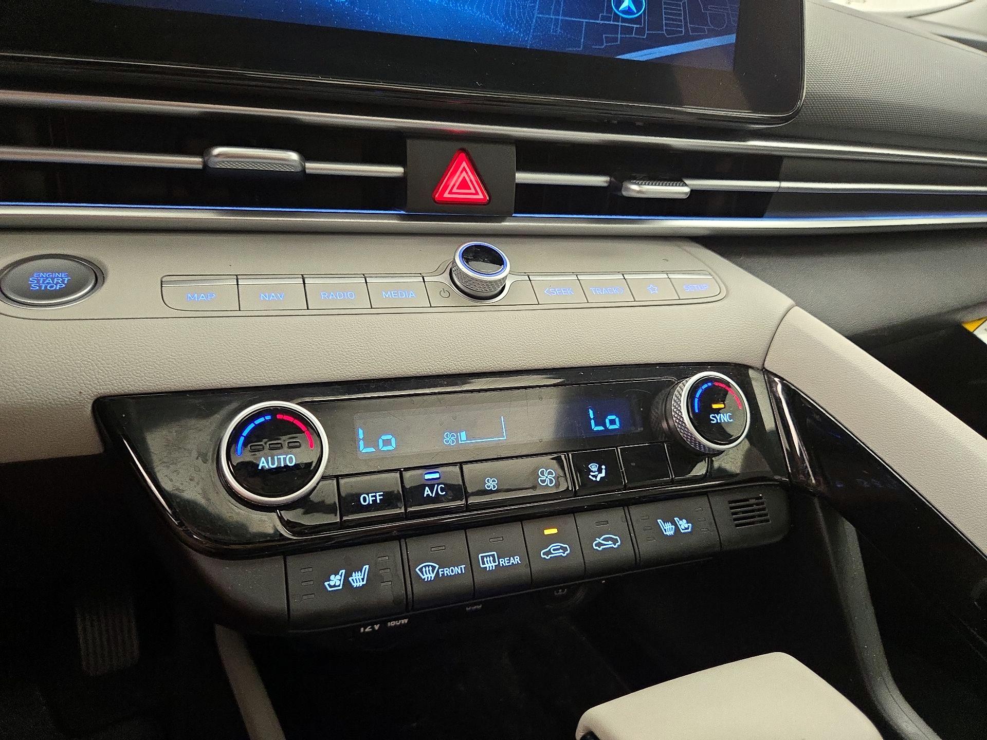 Thumbnail: 2023 Hyundai Elantra - 17