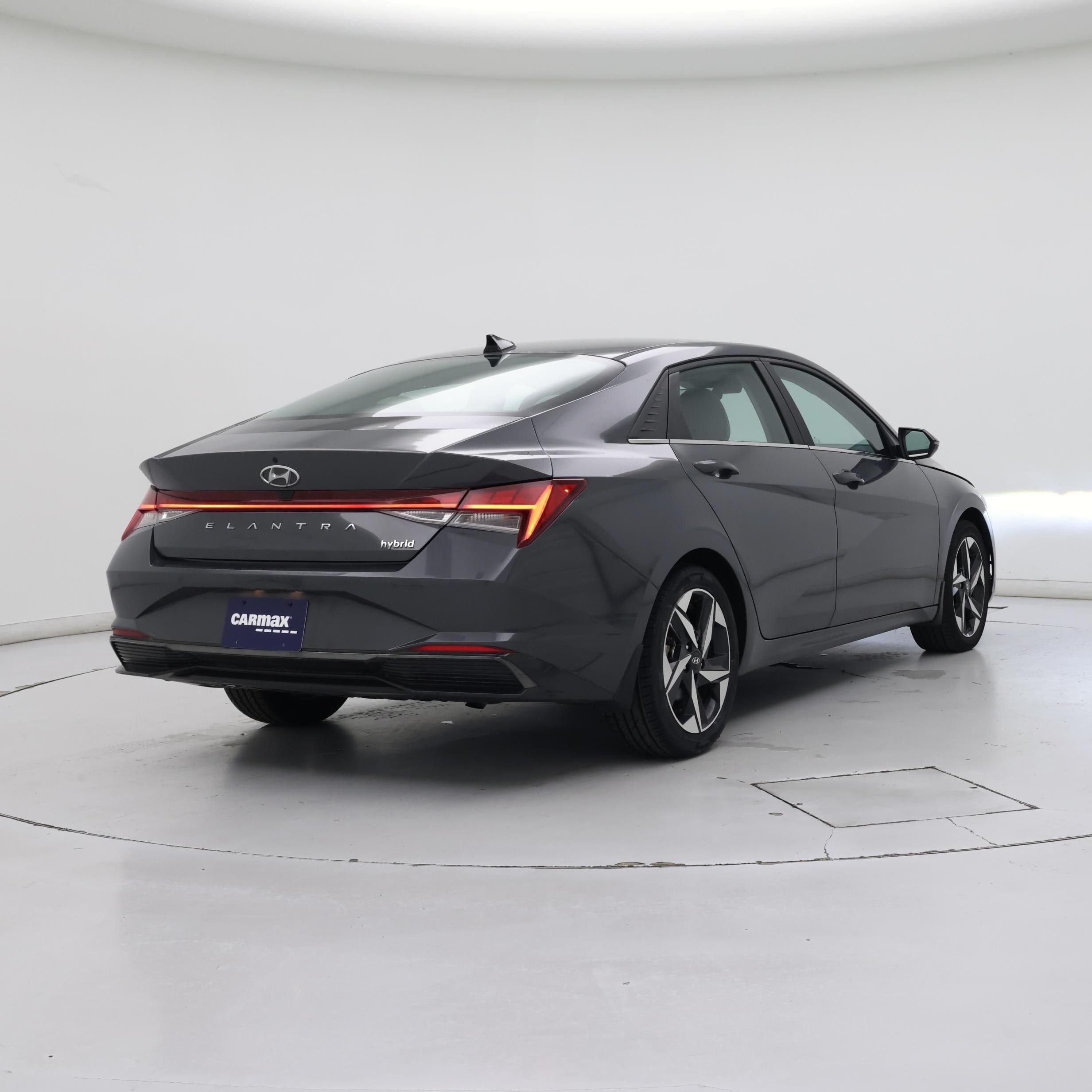 Thumbnail: 2023 Hyundai Elantra - 8