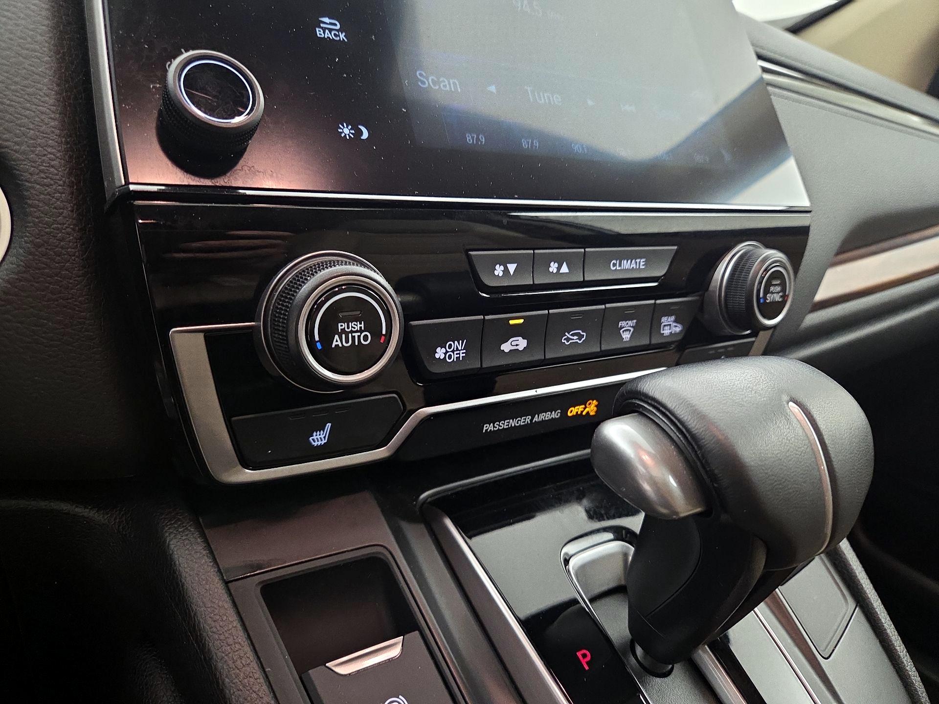 Thumbnail: 2019 Honda CR-V - 16