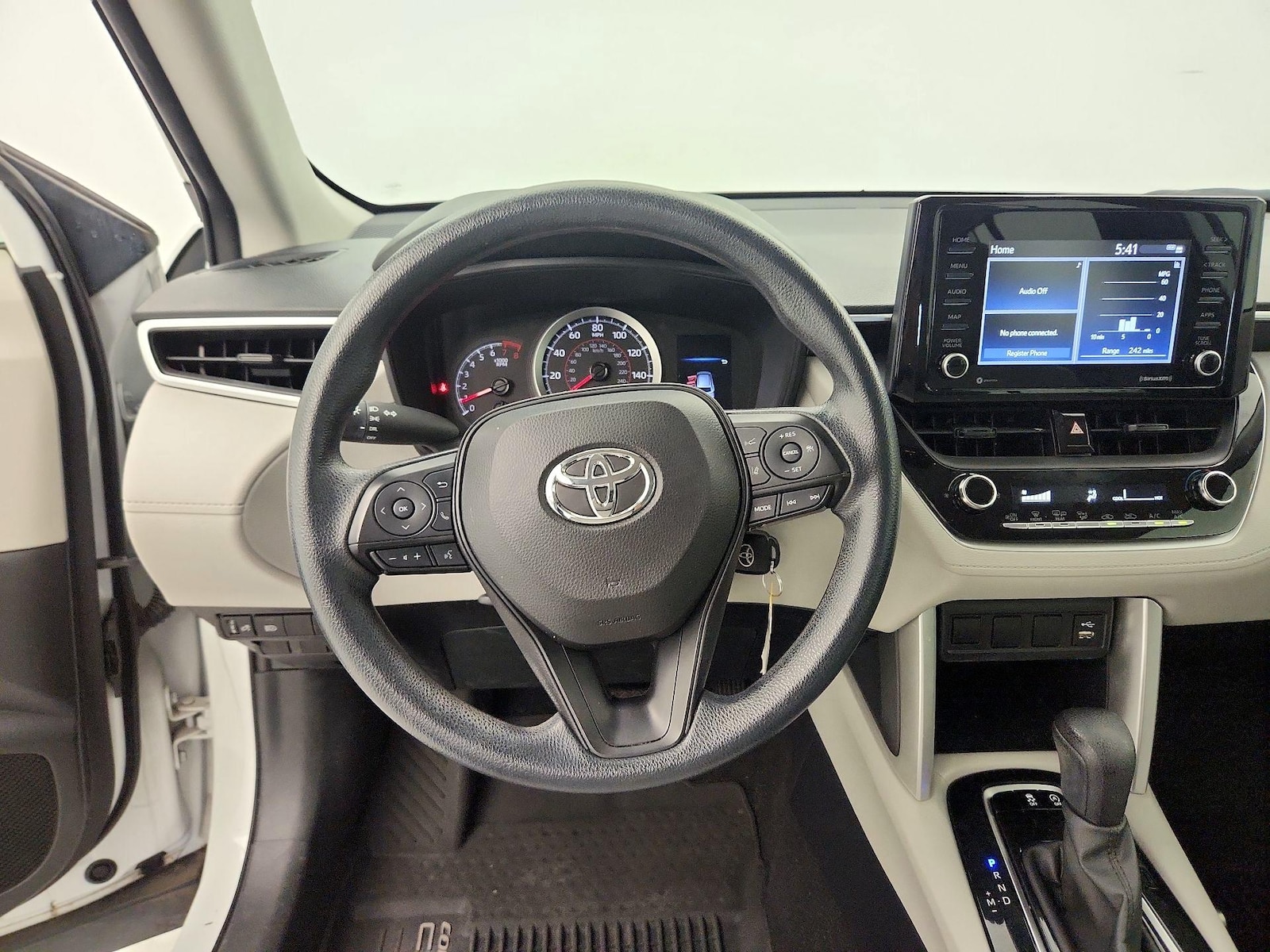 2022 Toyota Corolla Cross L - Photo 11