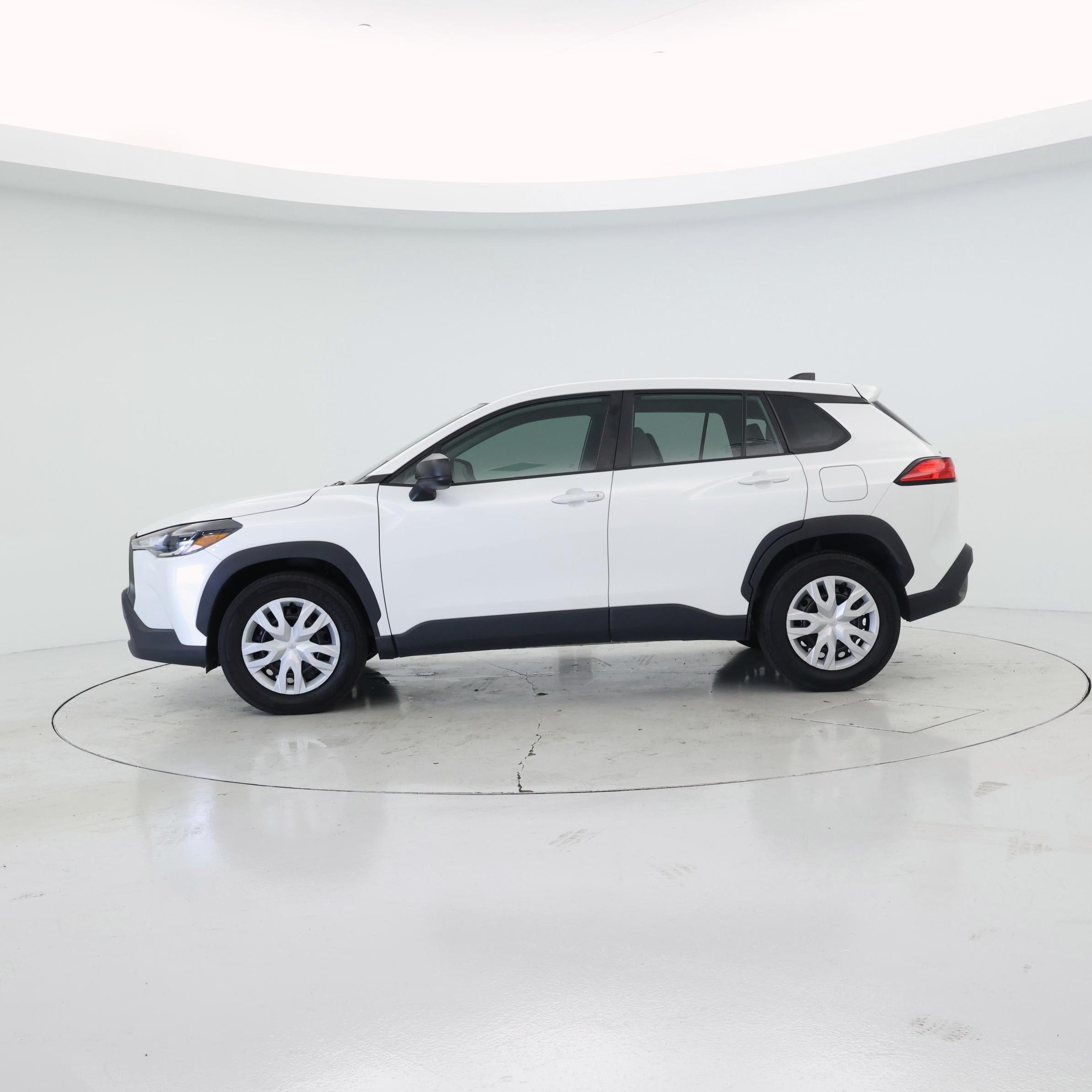 Thumbnail: 2022 Toyota Corolla Cross - 3