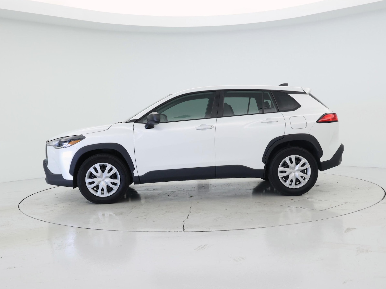 2022 Toyota Corolla Cross L - Photo 4