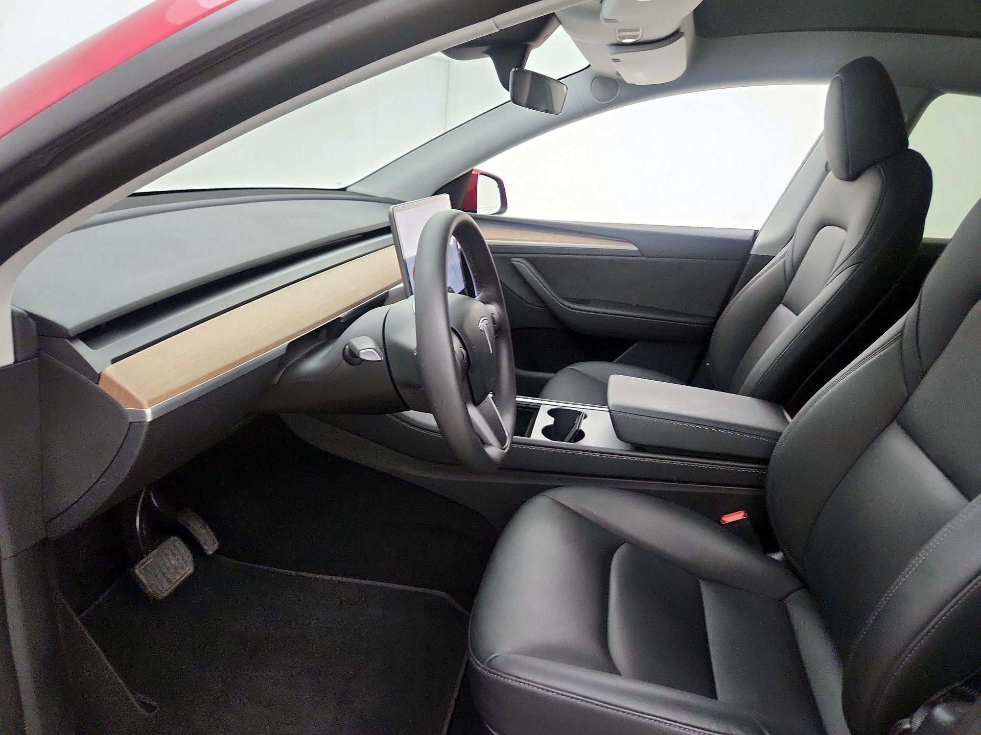 Thumbnail: 2025 Tesla Model Y - 11