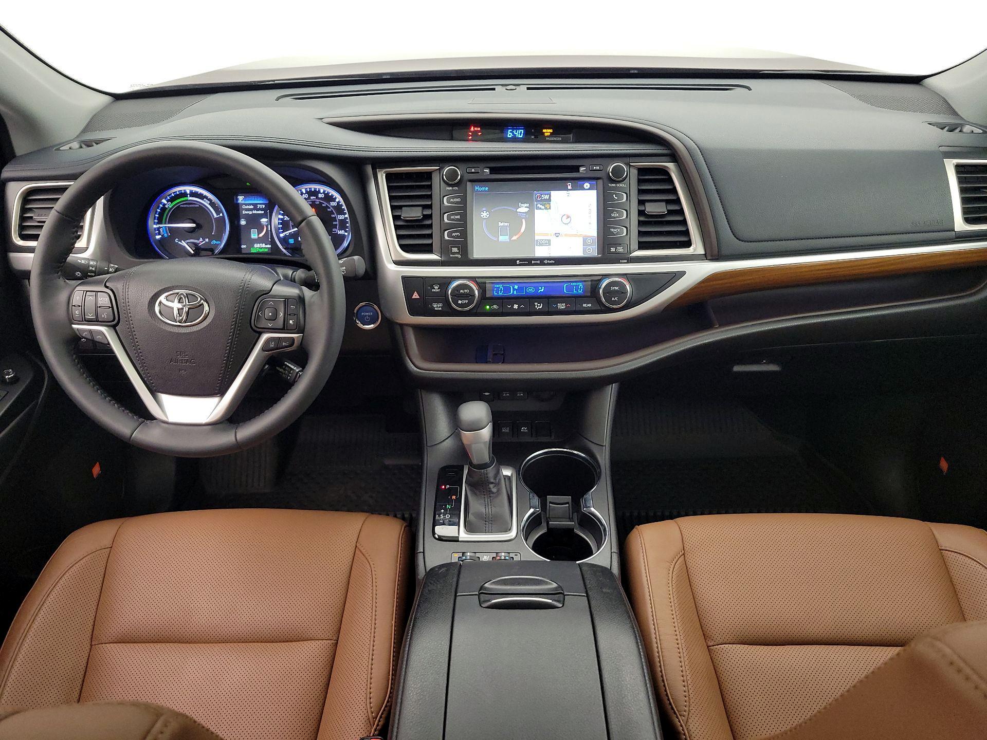 Thumbnail: 2019 Toyota Highlander - 9
