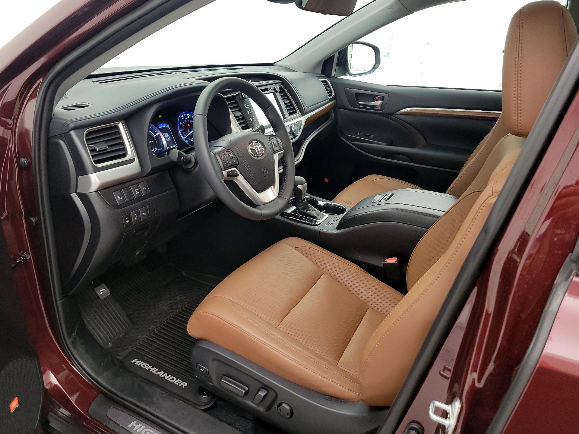 Thumbnail: 2019 Toyota Highlander - 11