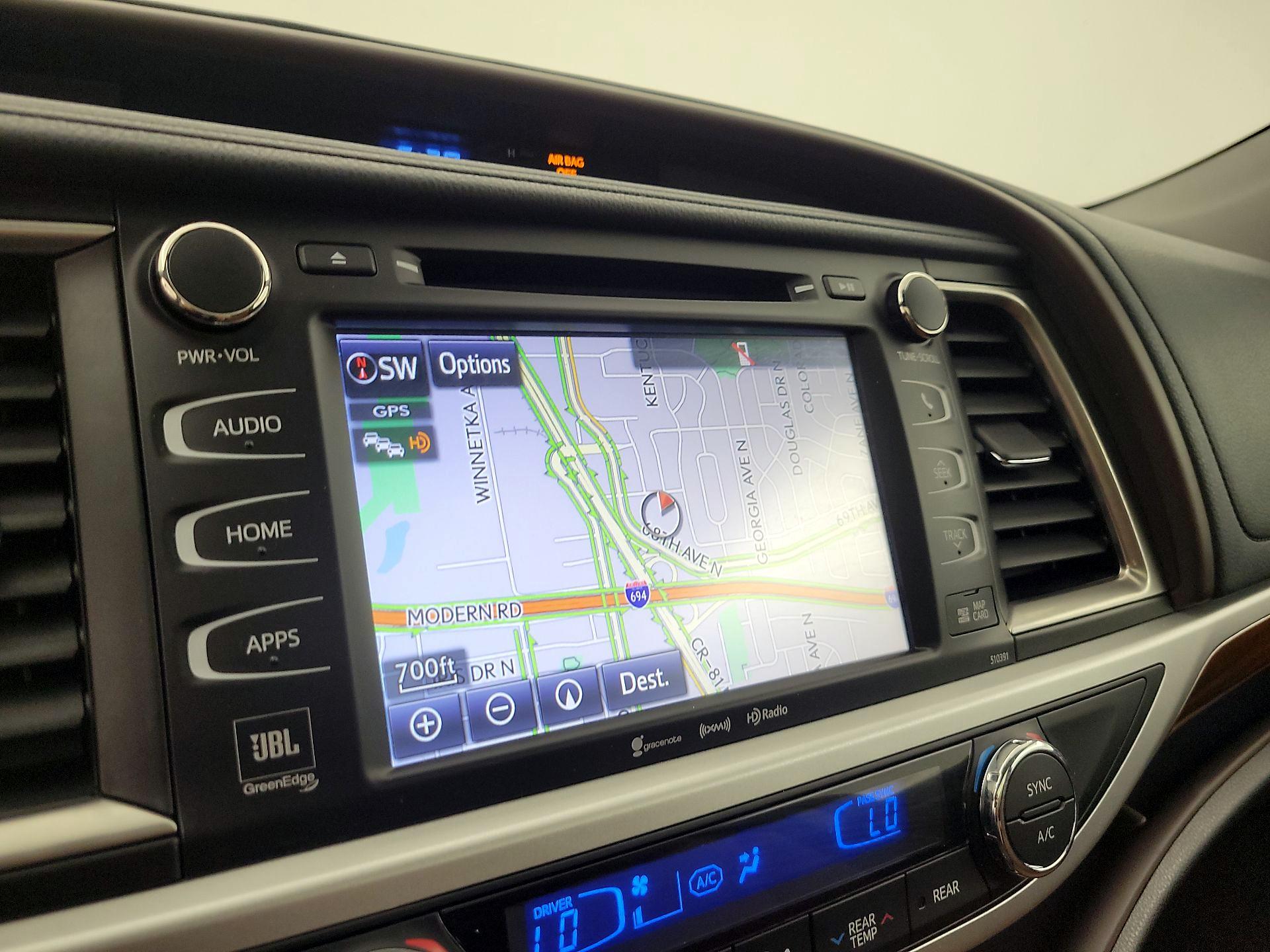 Thumbnail: 2019 Toyota Highlander - 14