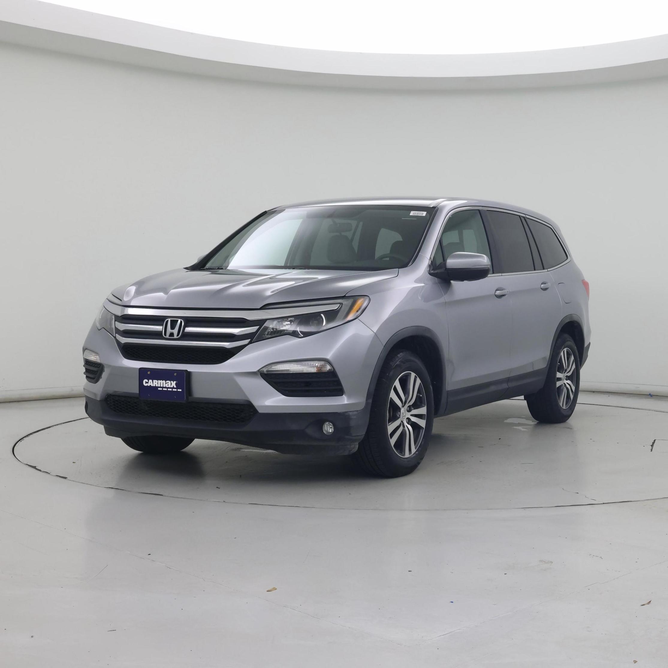 Thumbnail: 2017 Honda Pilot - 4