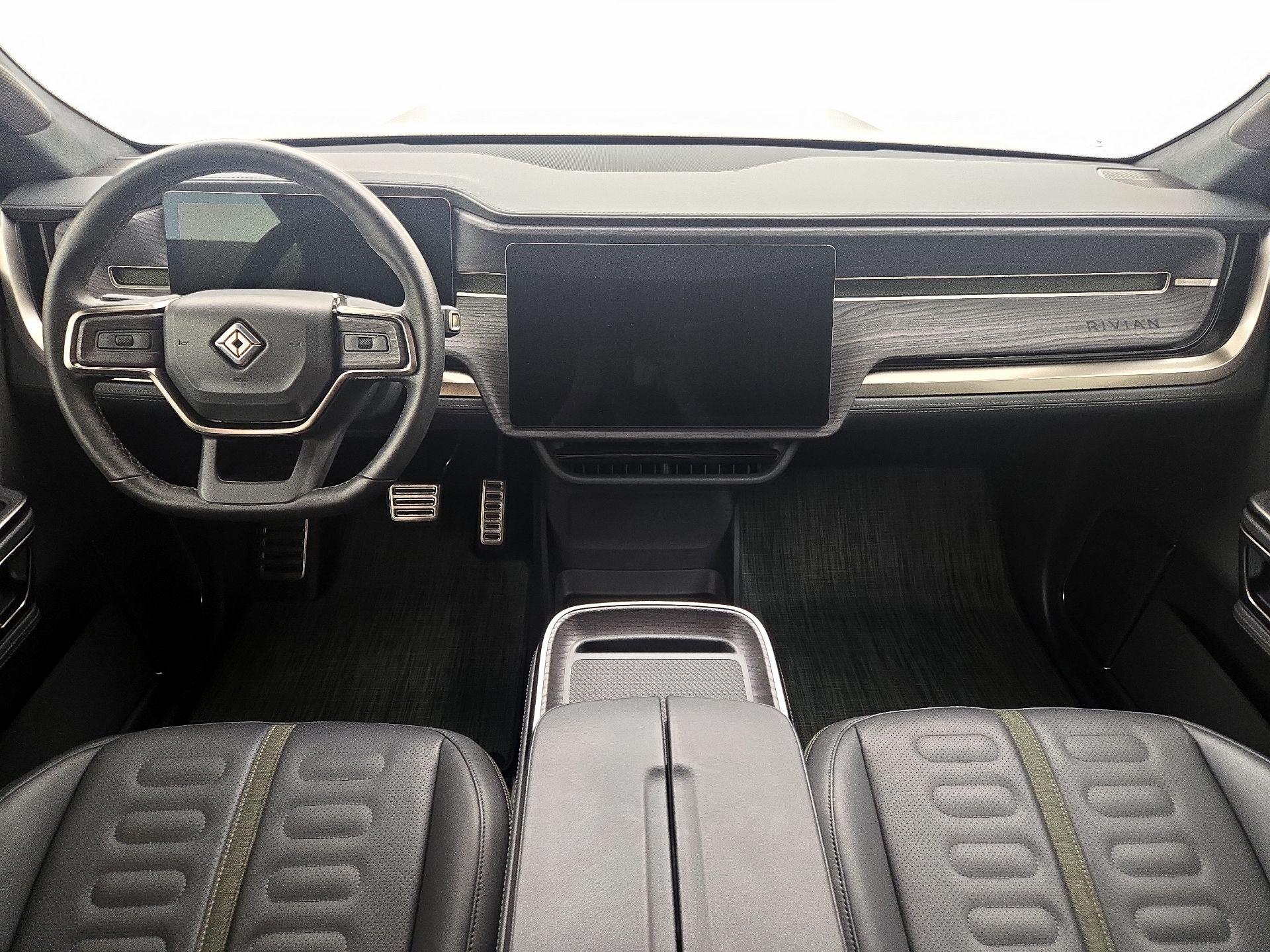 Thumbnail: 2023 Rivian R1S - 9