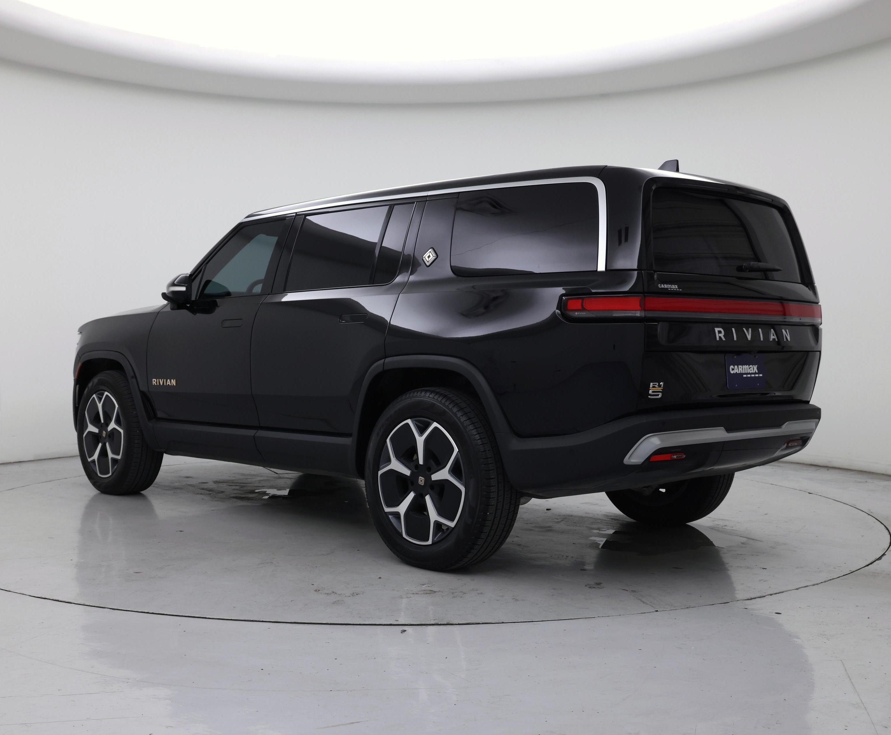 Thumbnail: 2023 Rivian R1S - 2