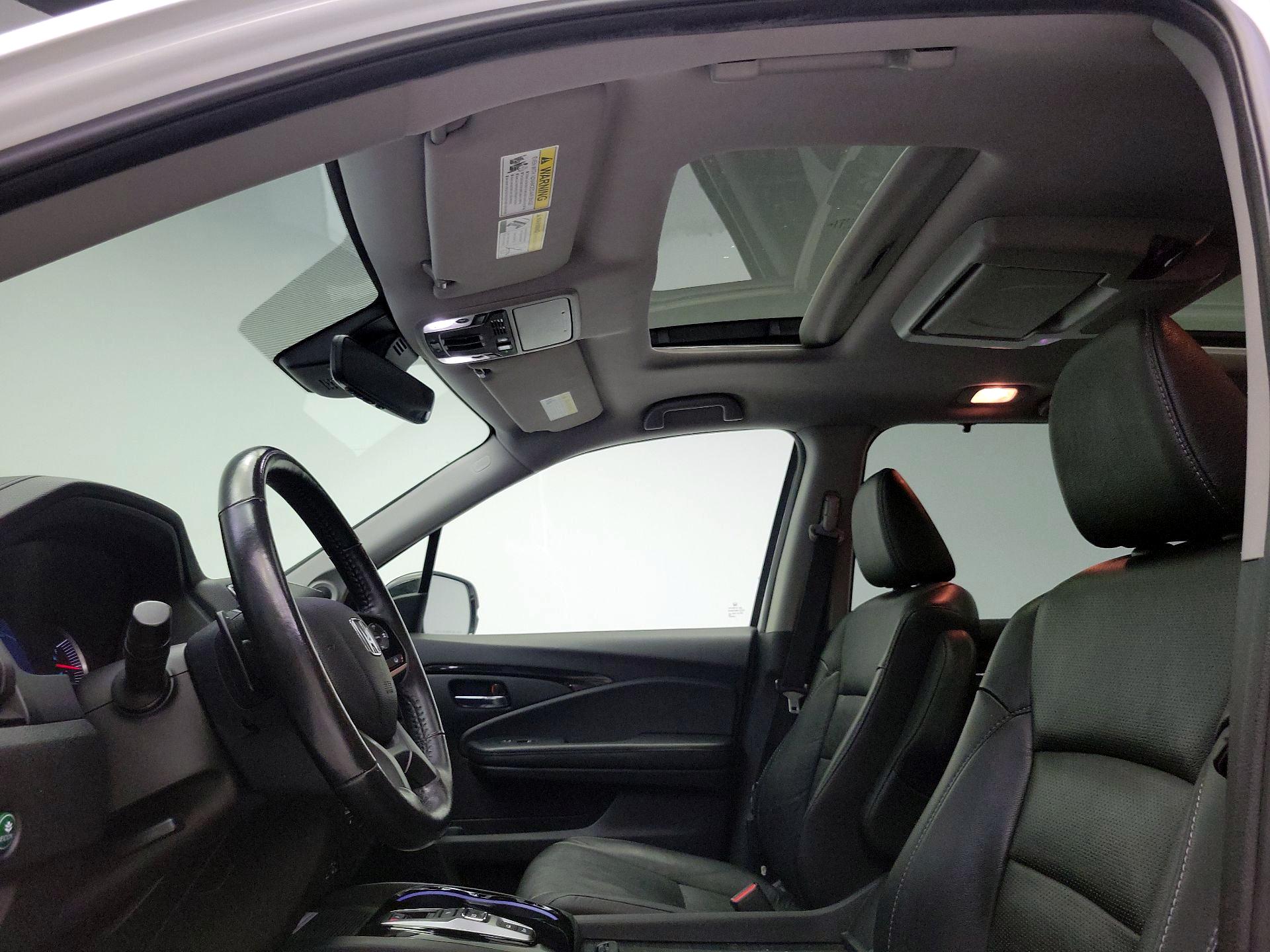 Thumbnail: 2022 Honda Pilot - 18