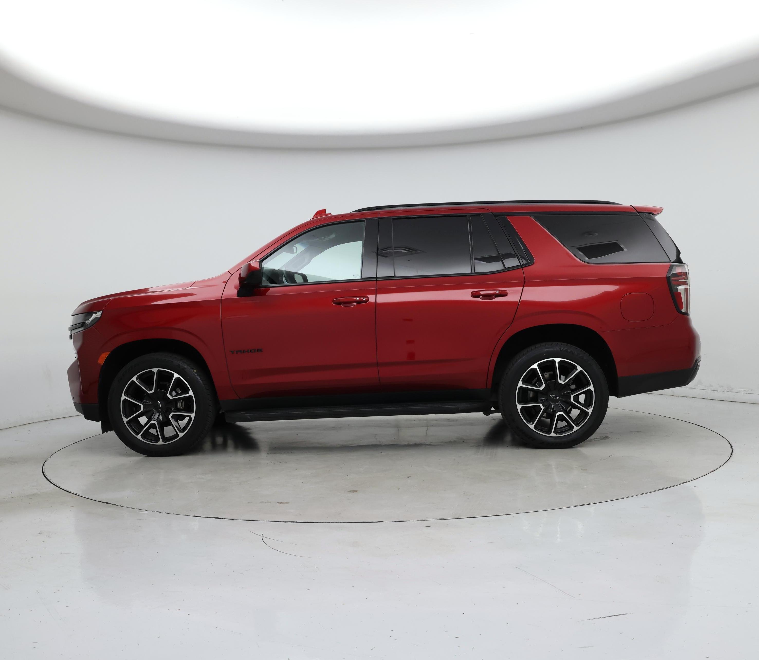 Thumbnail: 2023 Chevrolet Tahoe - 3