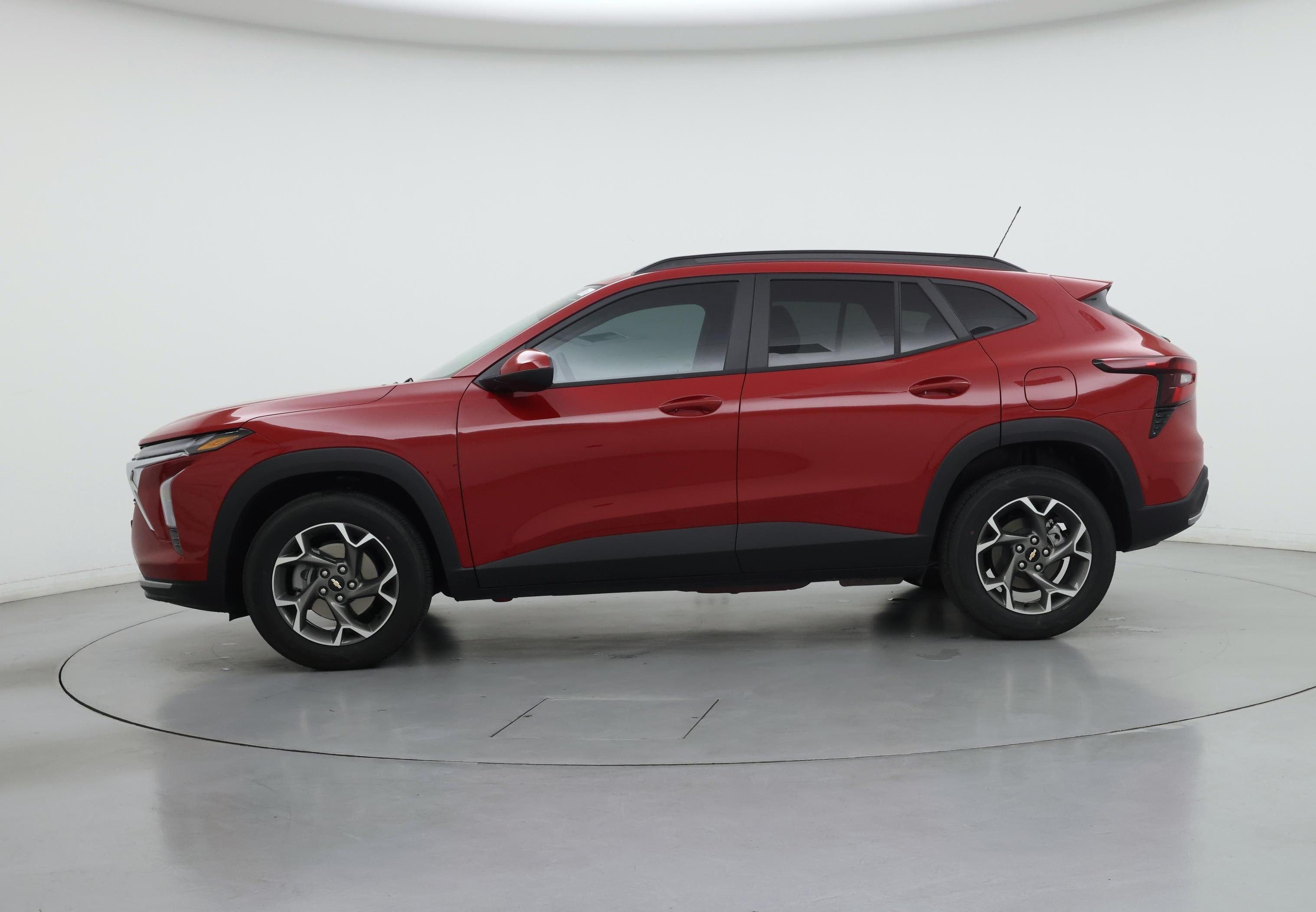 Thumbnail: 2026 Chevrolet Trax - 3