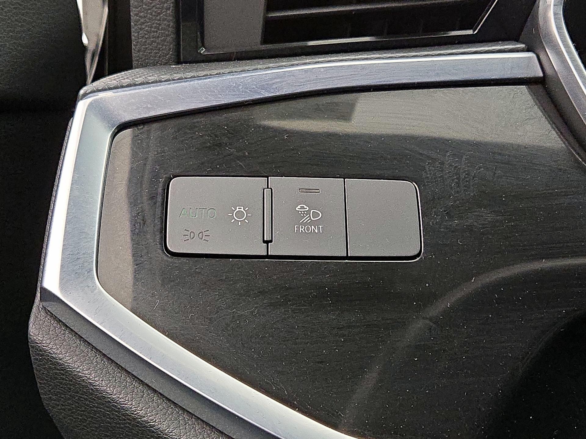 Thumbnail: 2022 Audi Q3 - 13